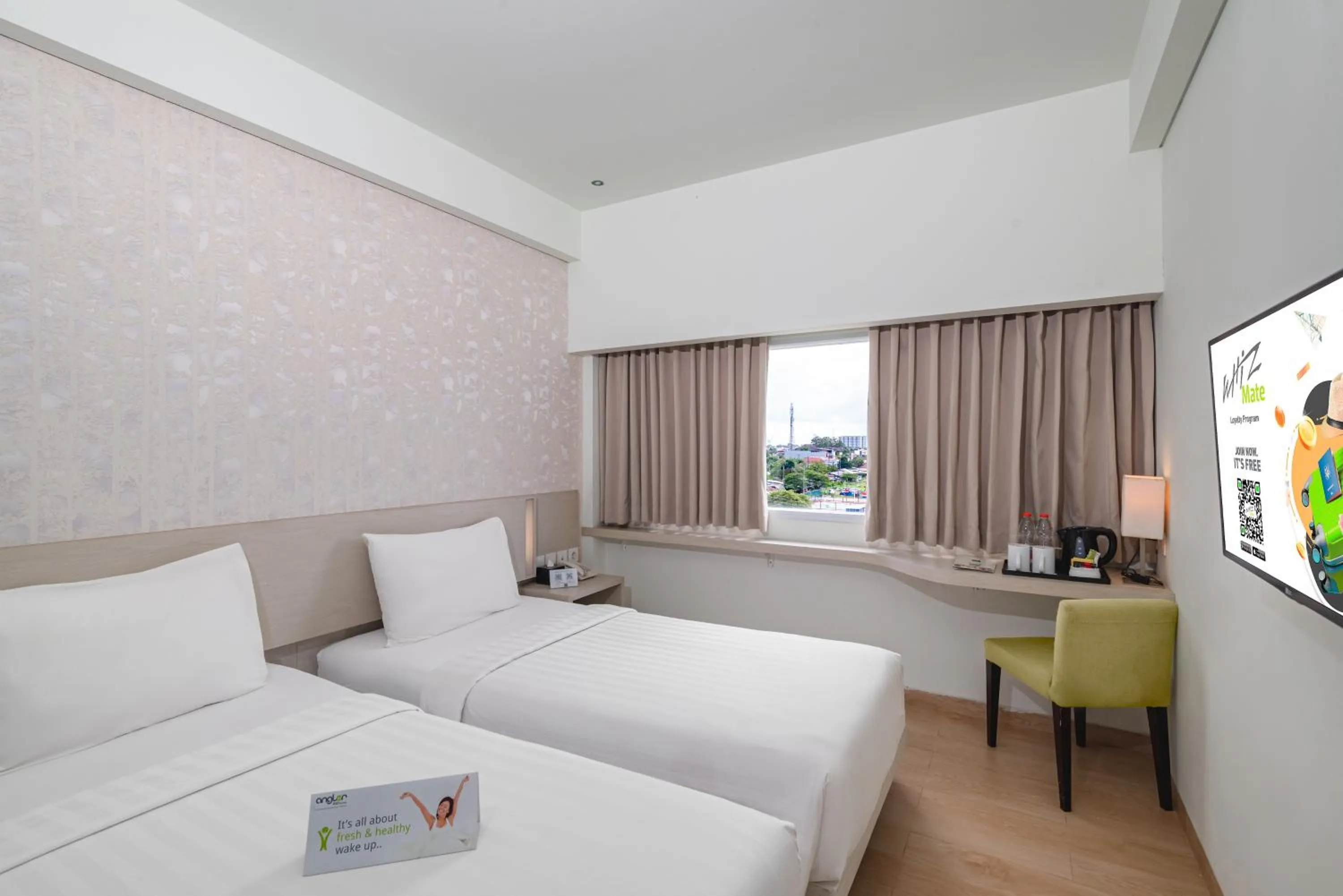 Bedroom, Bed in Whiz Prime Hotel Sudirman Cilacap
