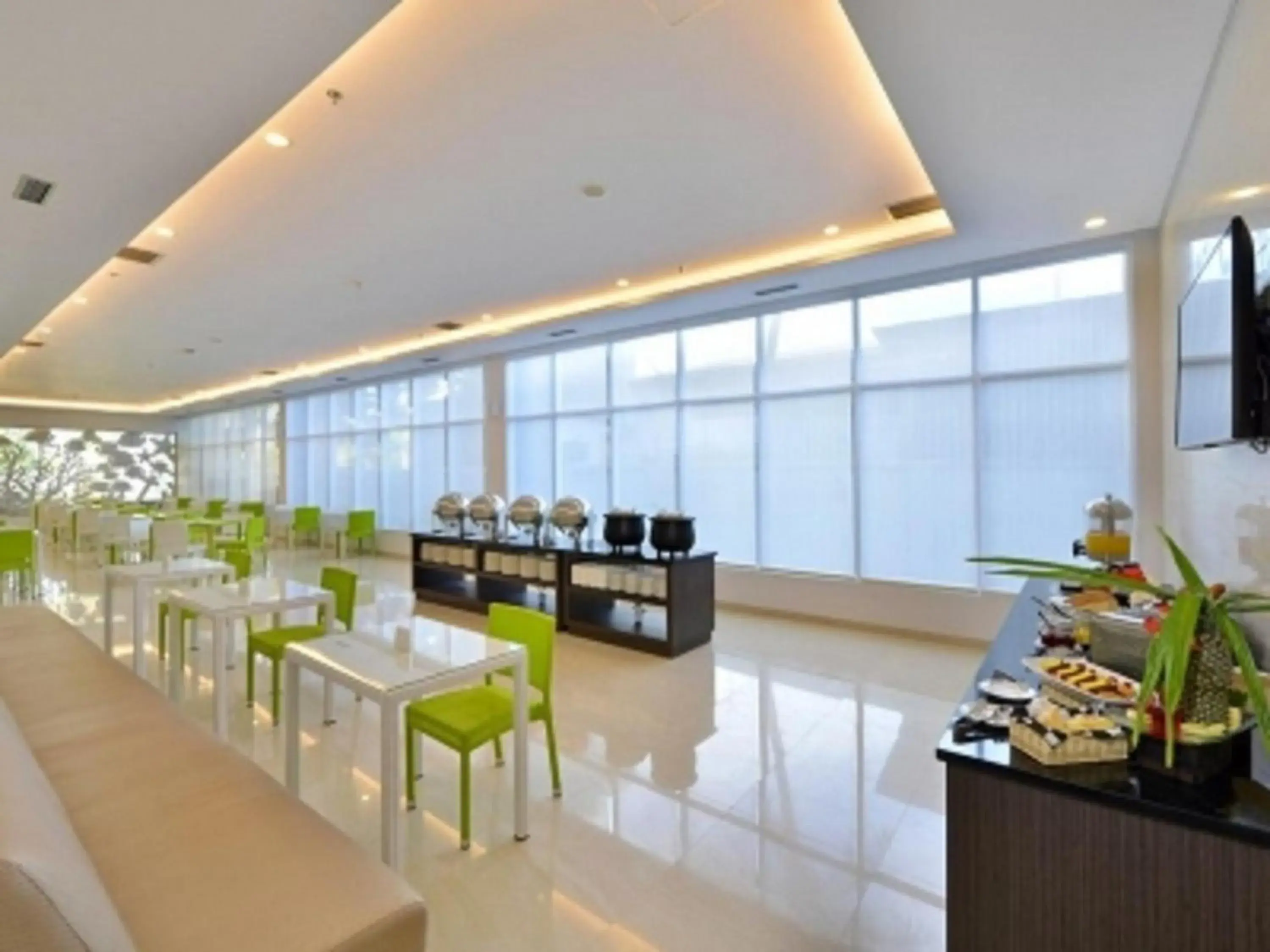 Restaurant/places to eat in Whiz Prime Hotel Sudirman Cilacap Restaurant/places to eat in Whiz Prime Hotel Sudirman Cilacap