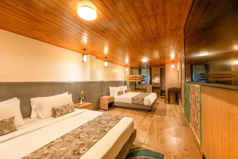 Bed in Udaan Woodberry Hotel & Spa