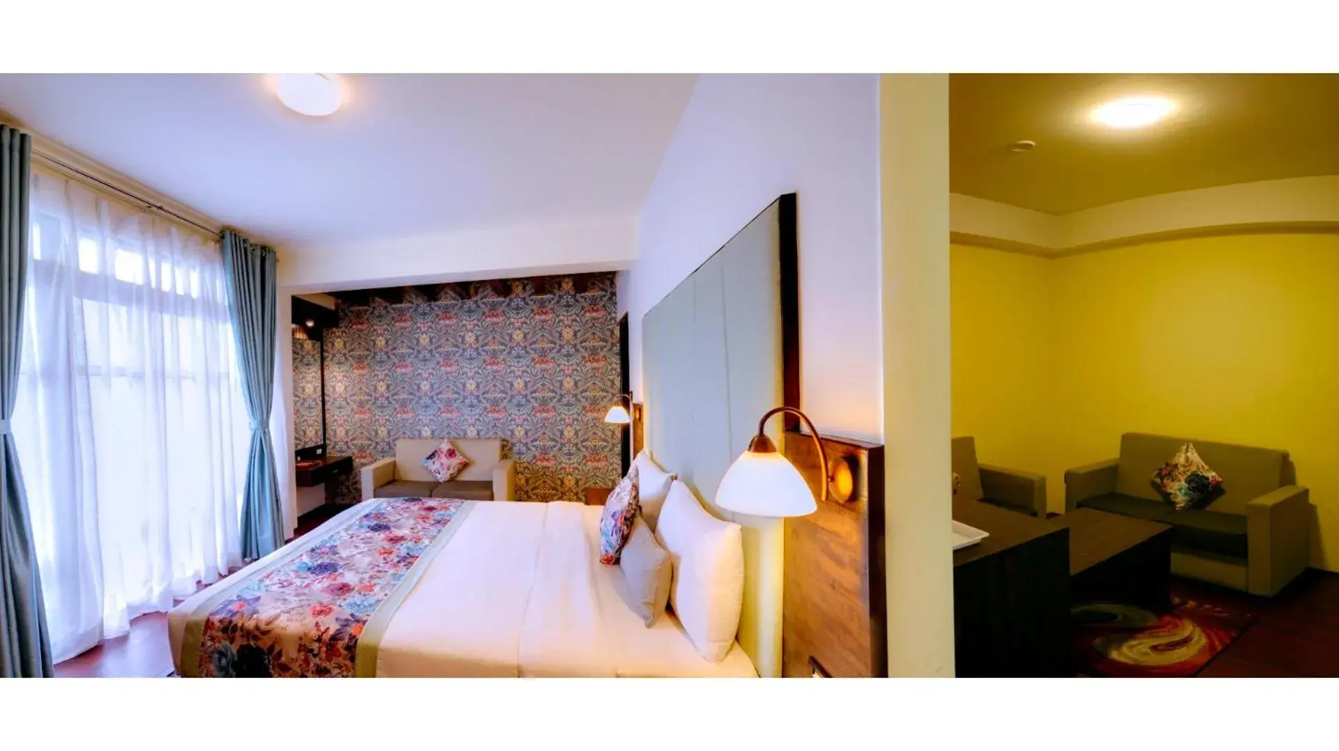 Photo of the whole room, Bed in Udaan Woodberry Hotel & Spa Photo of the whole room, Bed in Udaan Woodberry Hotel & Spa