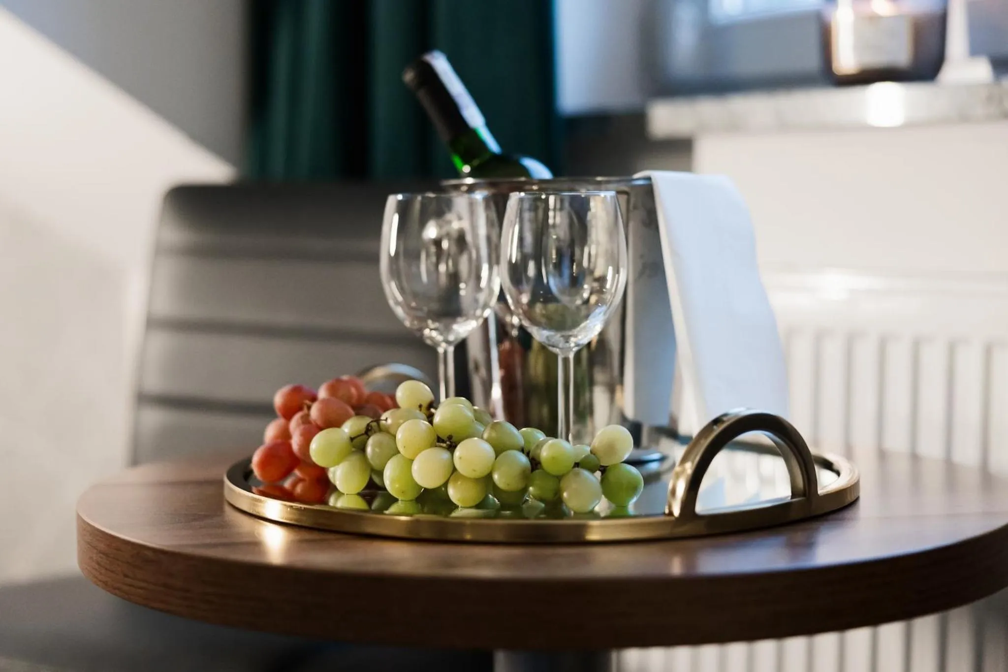 GOŚCINIEC ZACISZE - pokoje & restauracja blisko A2 Dąbie - Uniejów