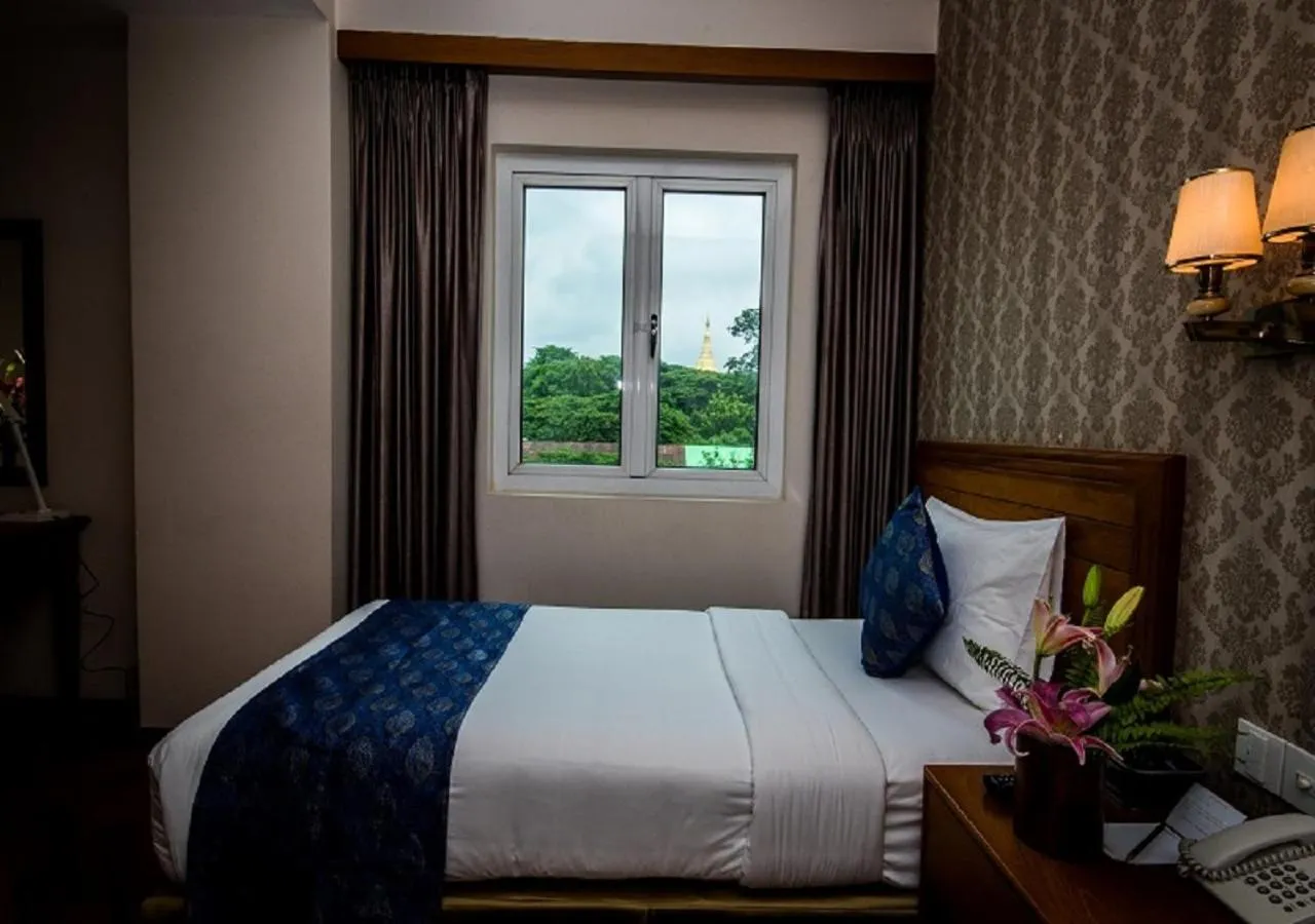 Bed in Hotel Shwe Yee