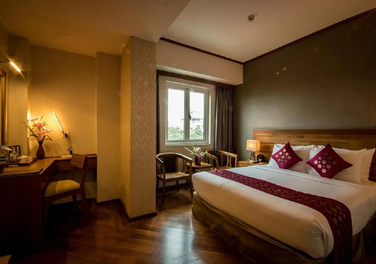 Photo of the whole room in Hotel Shwe Yee