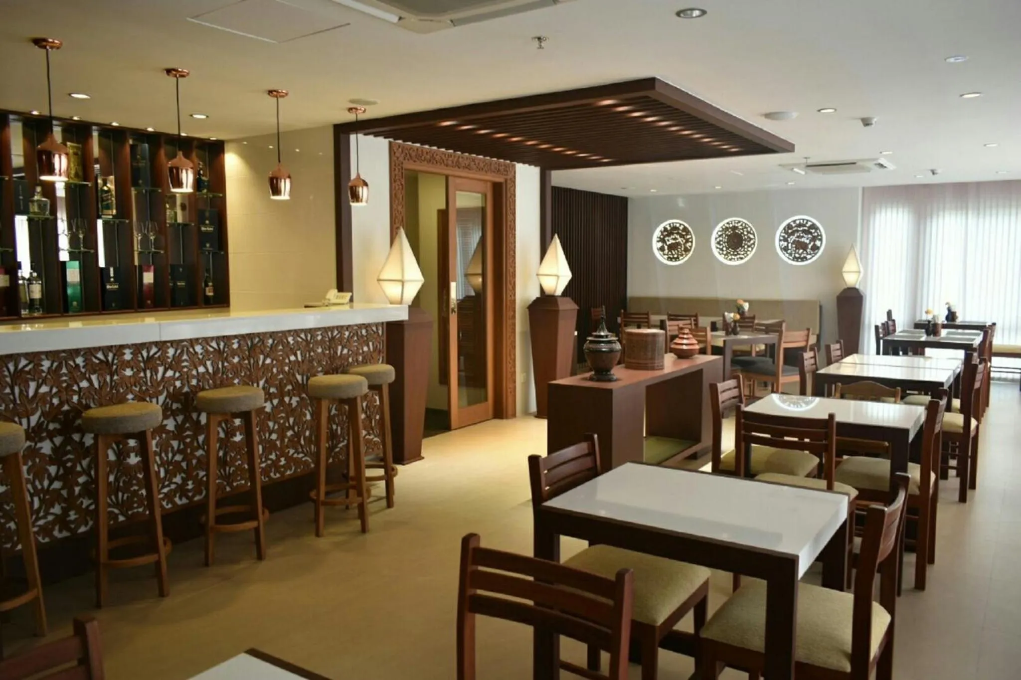 Dining area in Hotel Shwe Yee