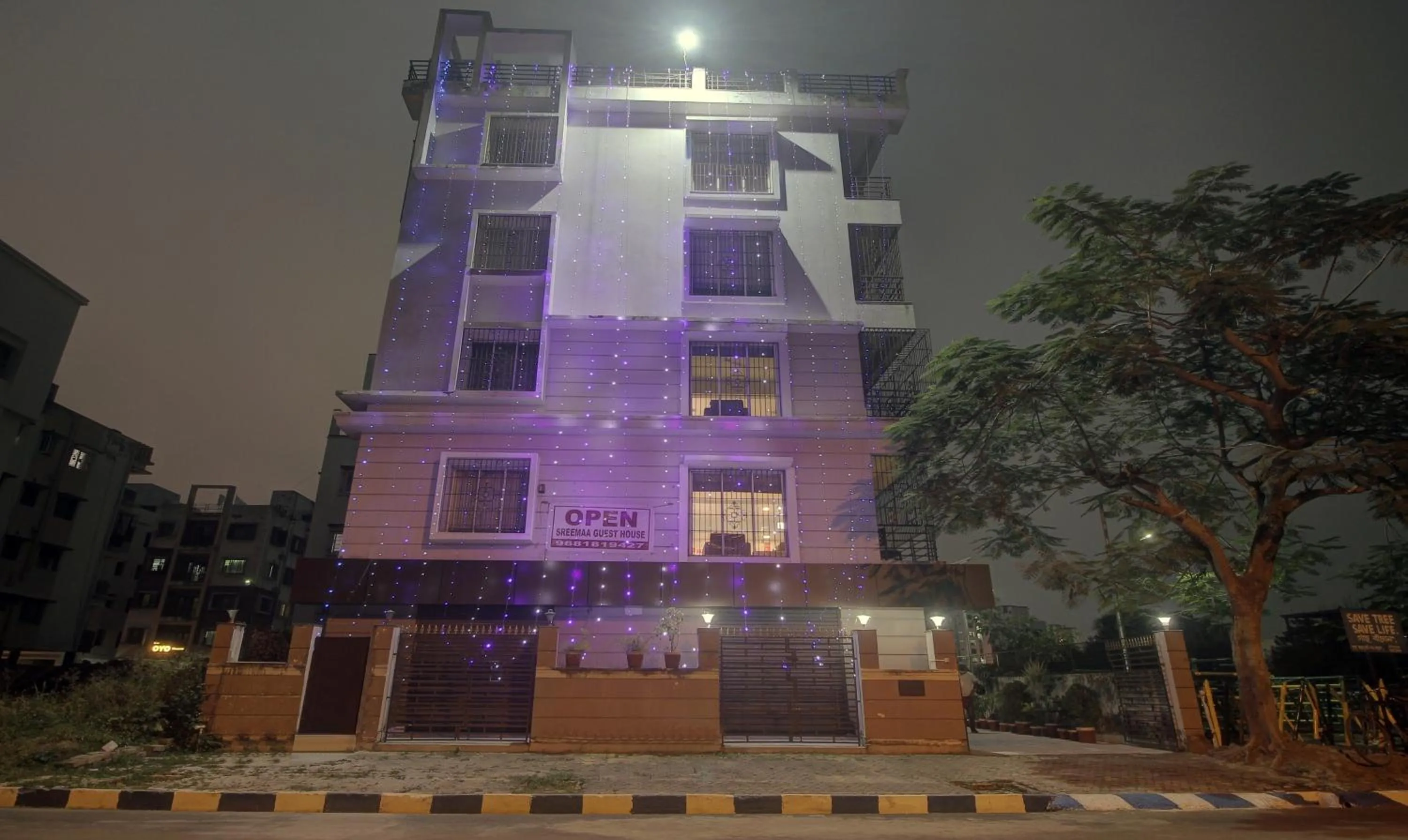 Property building in Treebo Sreemaa Newtown Near Biswa Bangla Gate
