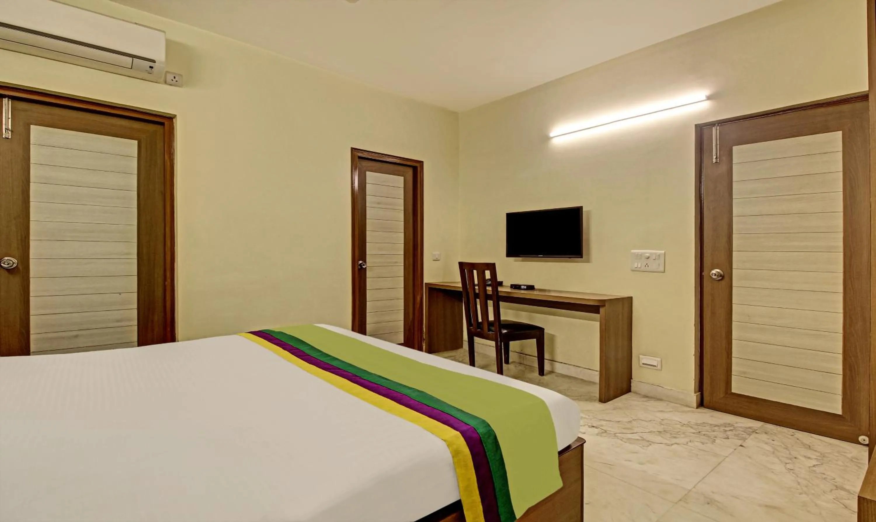 Bedroom, Bed in Treebo Sreemaa Newtown Near Biswa Bangla Gate