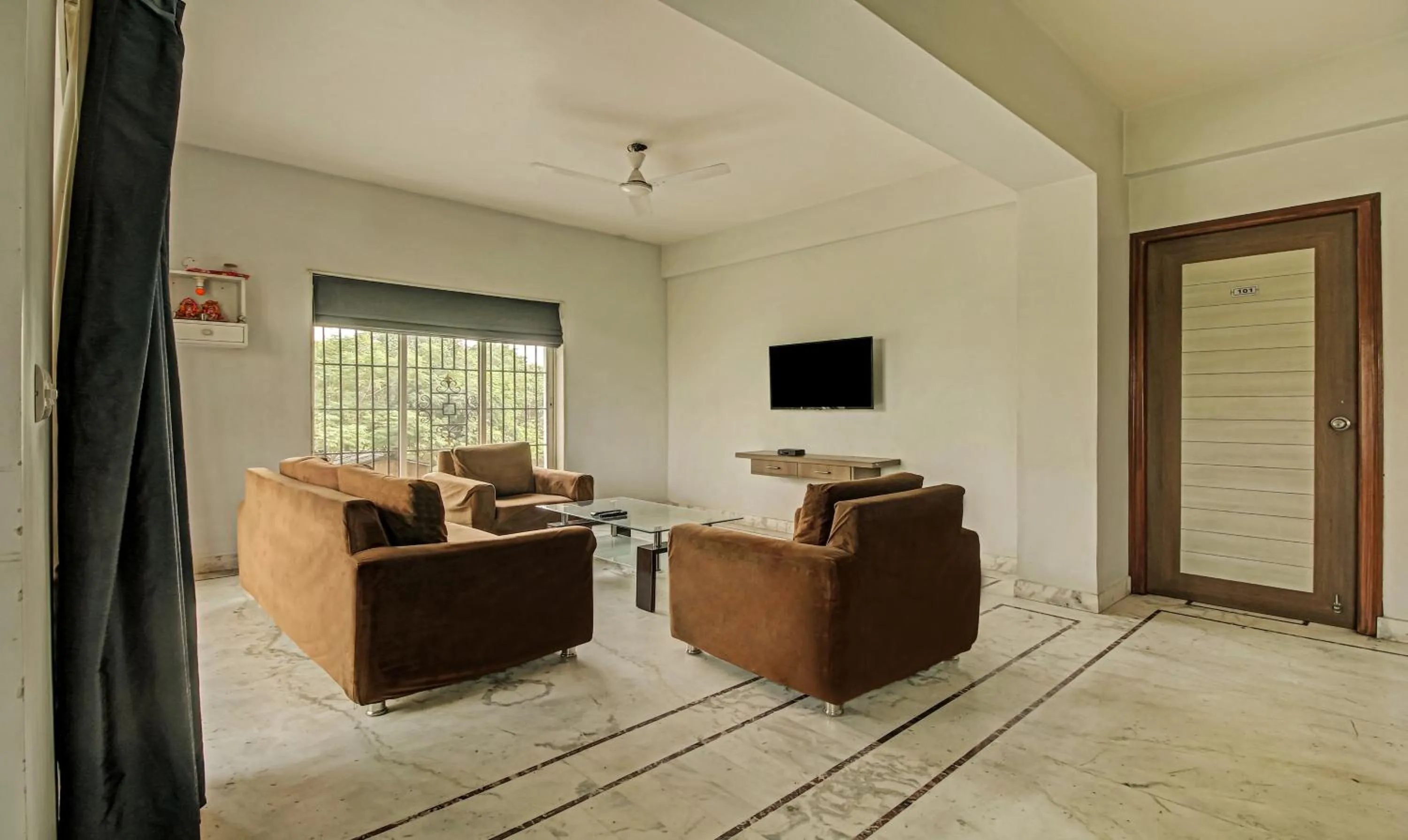 Seating area in Treebo Sreemaa Newtown Near Biswa Bangla Gate