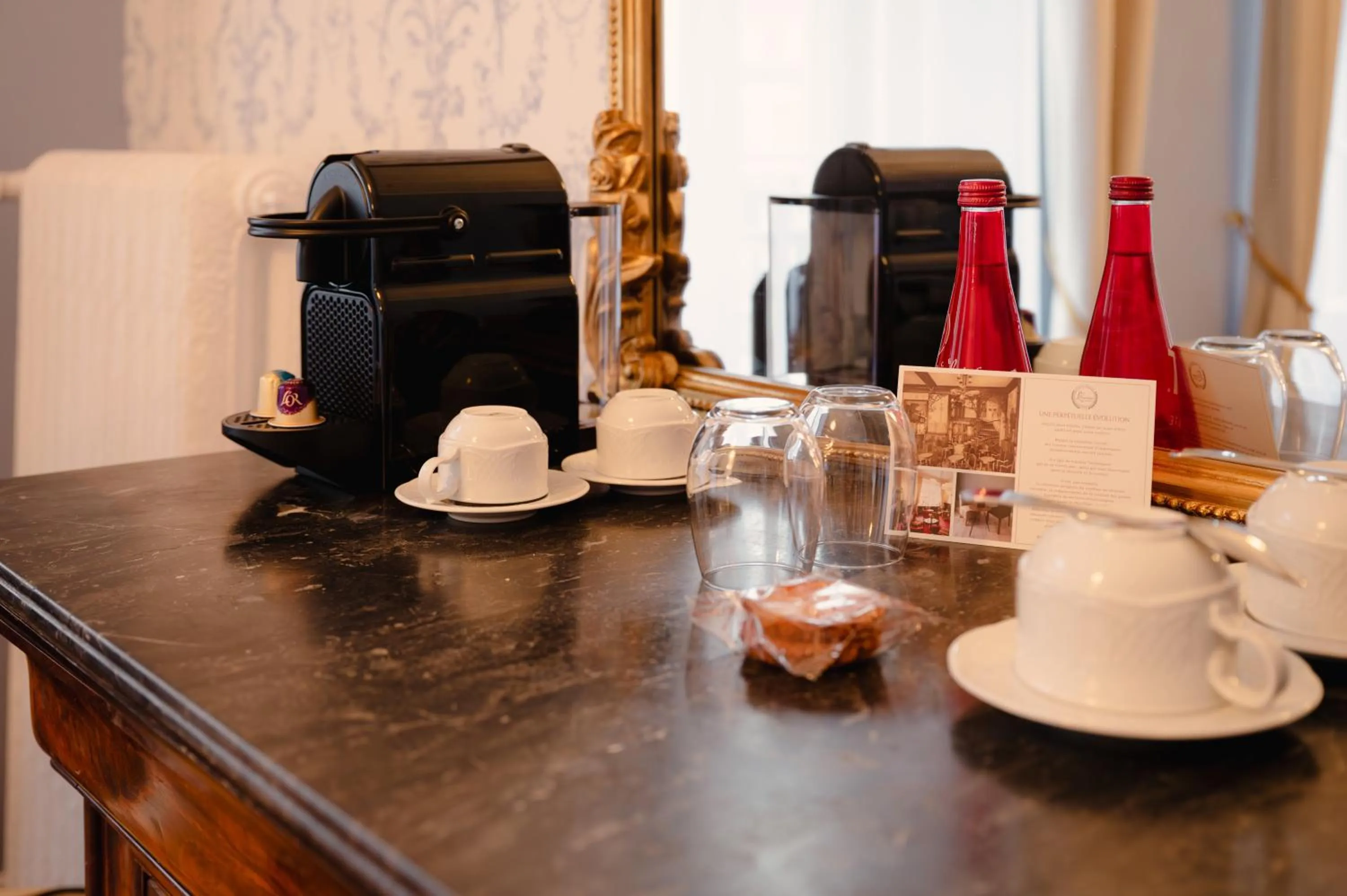 Coffee/tea facilities in Grand Hôtel de l'Europe - Morlaix Centre