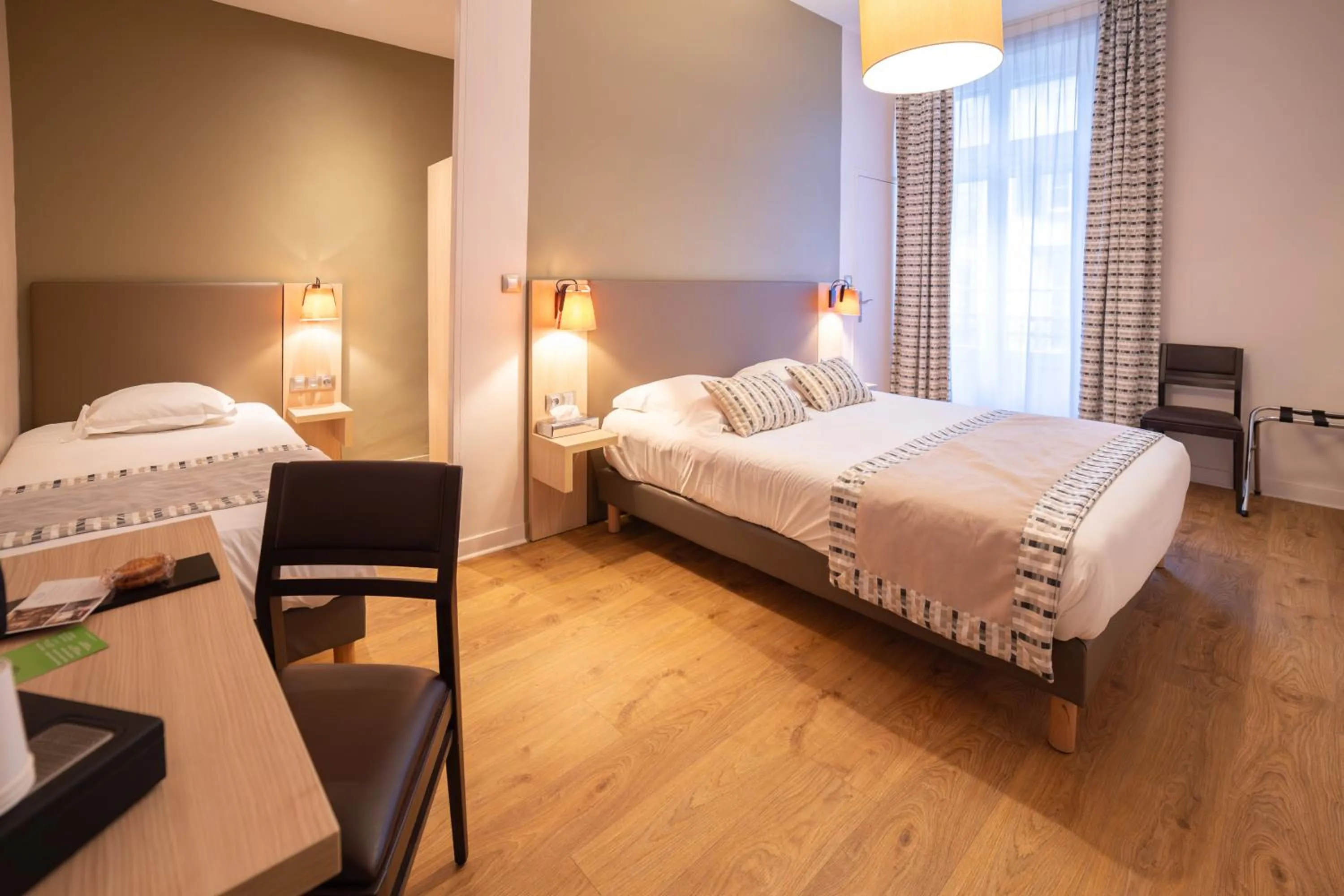 Bed in Grand Hôtel de l'Europe - Morlaix Centre