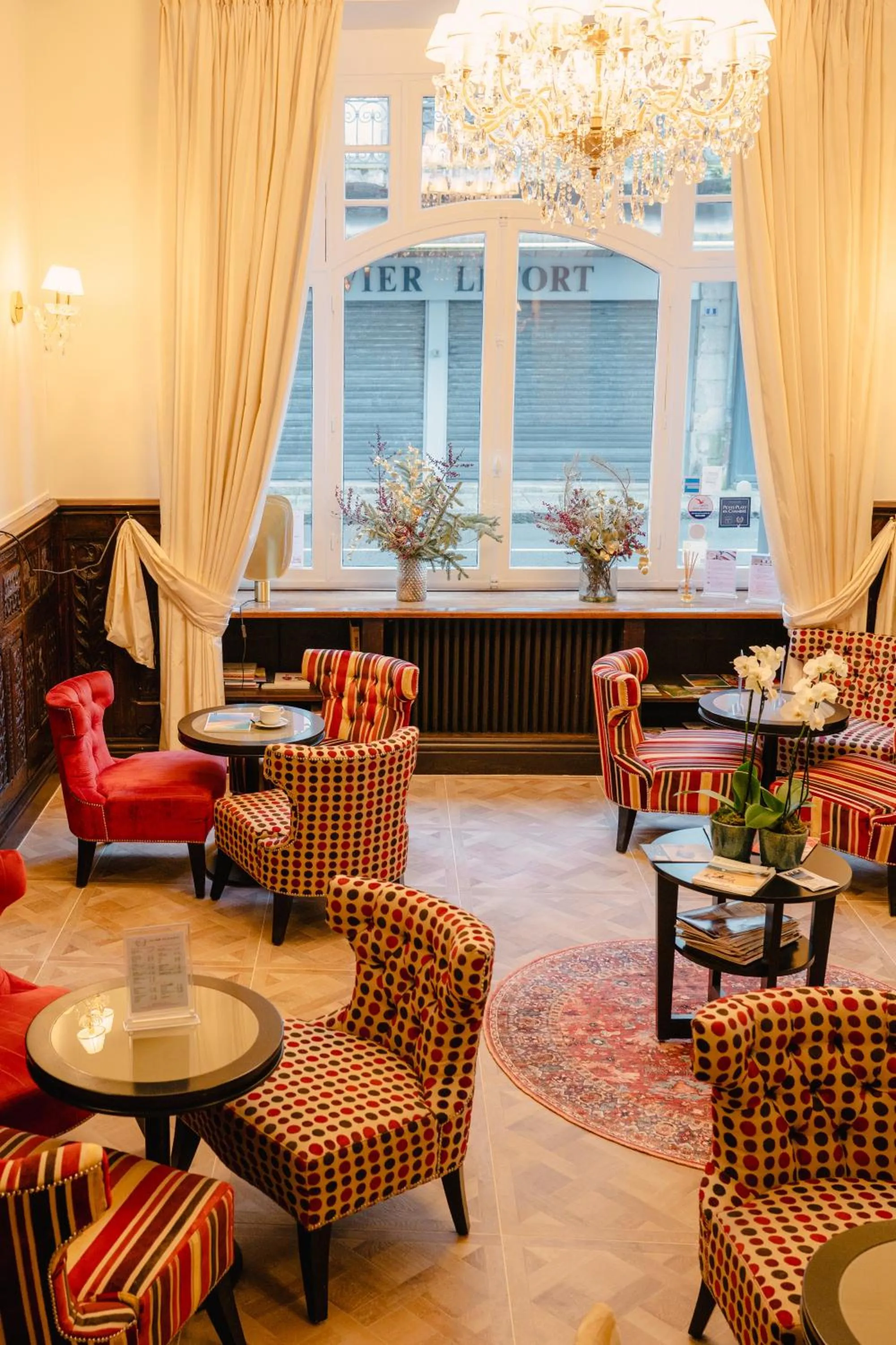 Living room in Grand Hôtel de l'Europe - Morlaix Centre