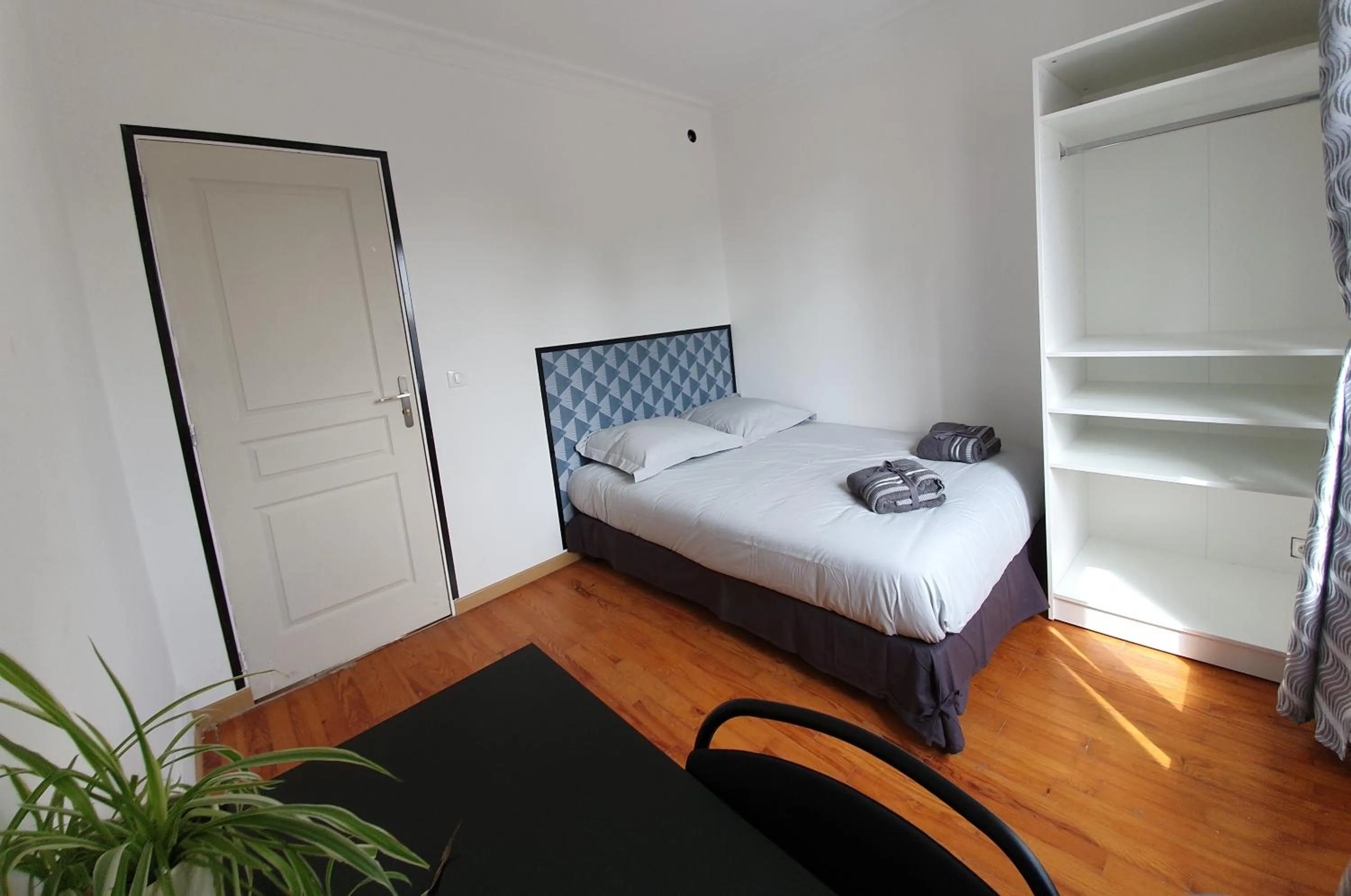 Bedroom, Bed in NancyRoom