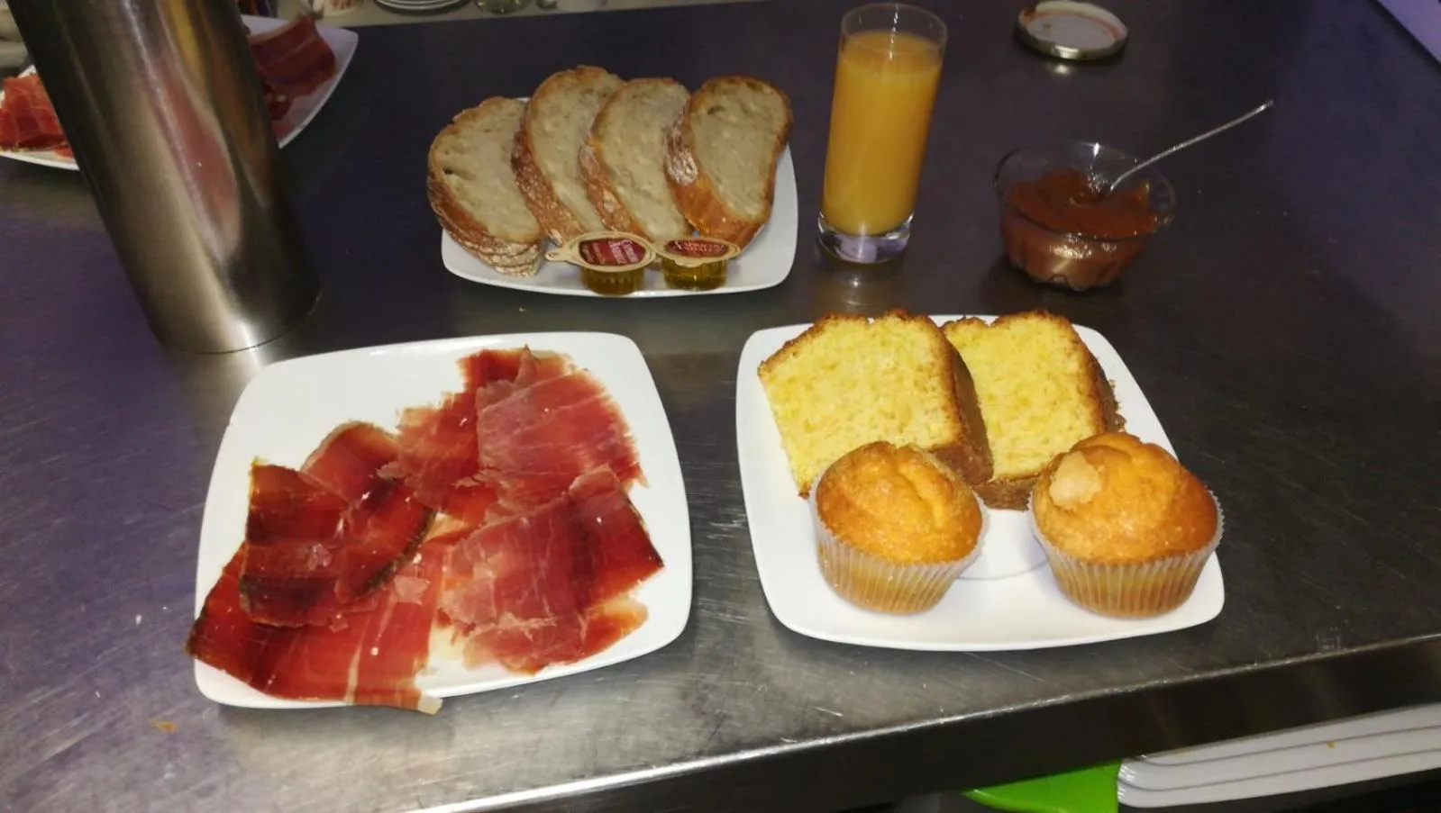 Breakfast in Hotel y apartamentos rurales L'Anceo