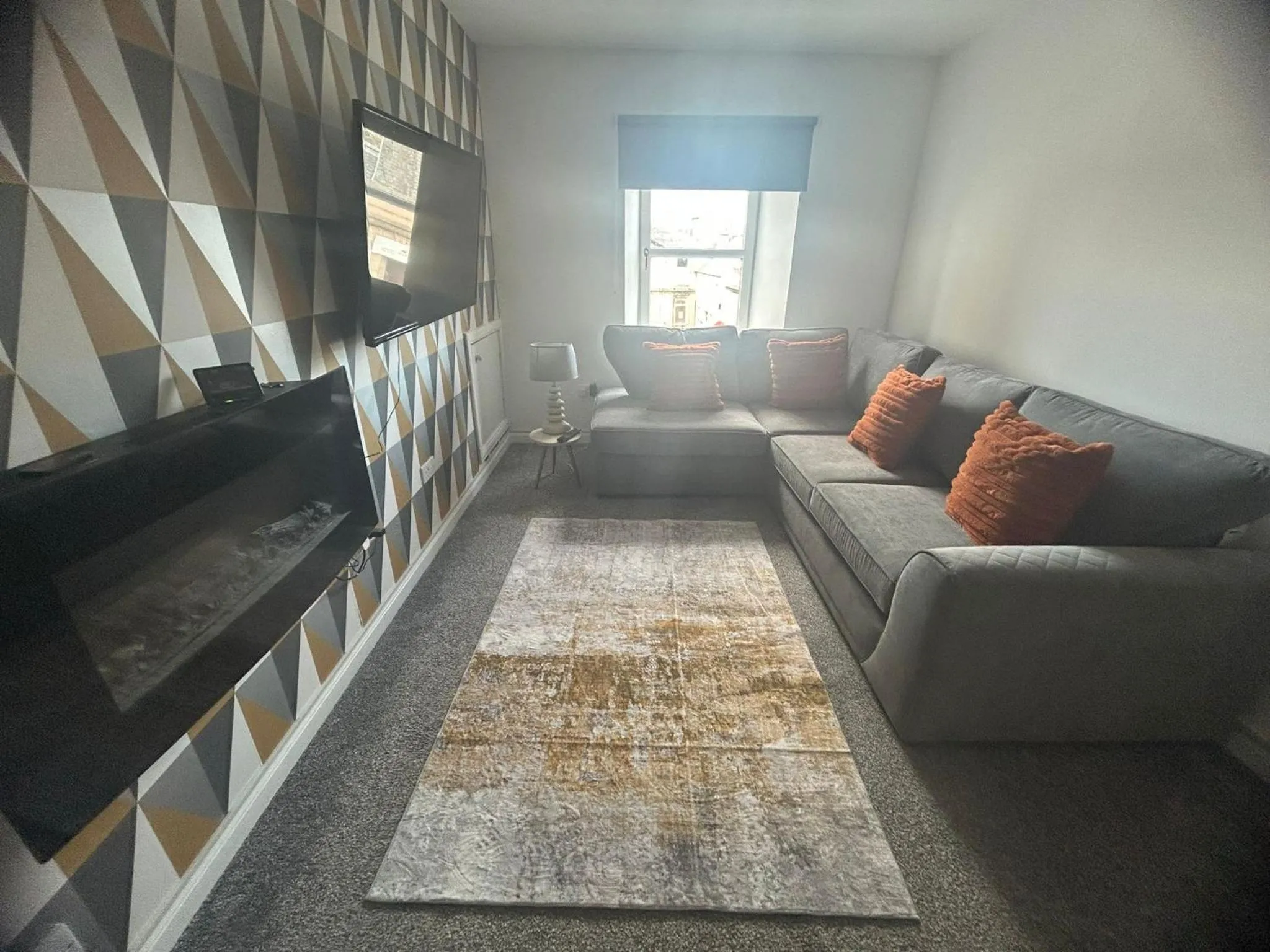 Acorn Apartment