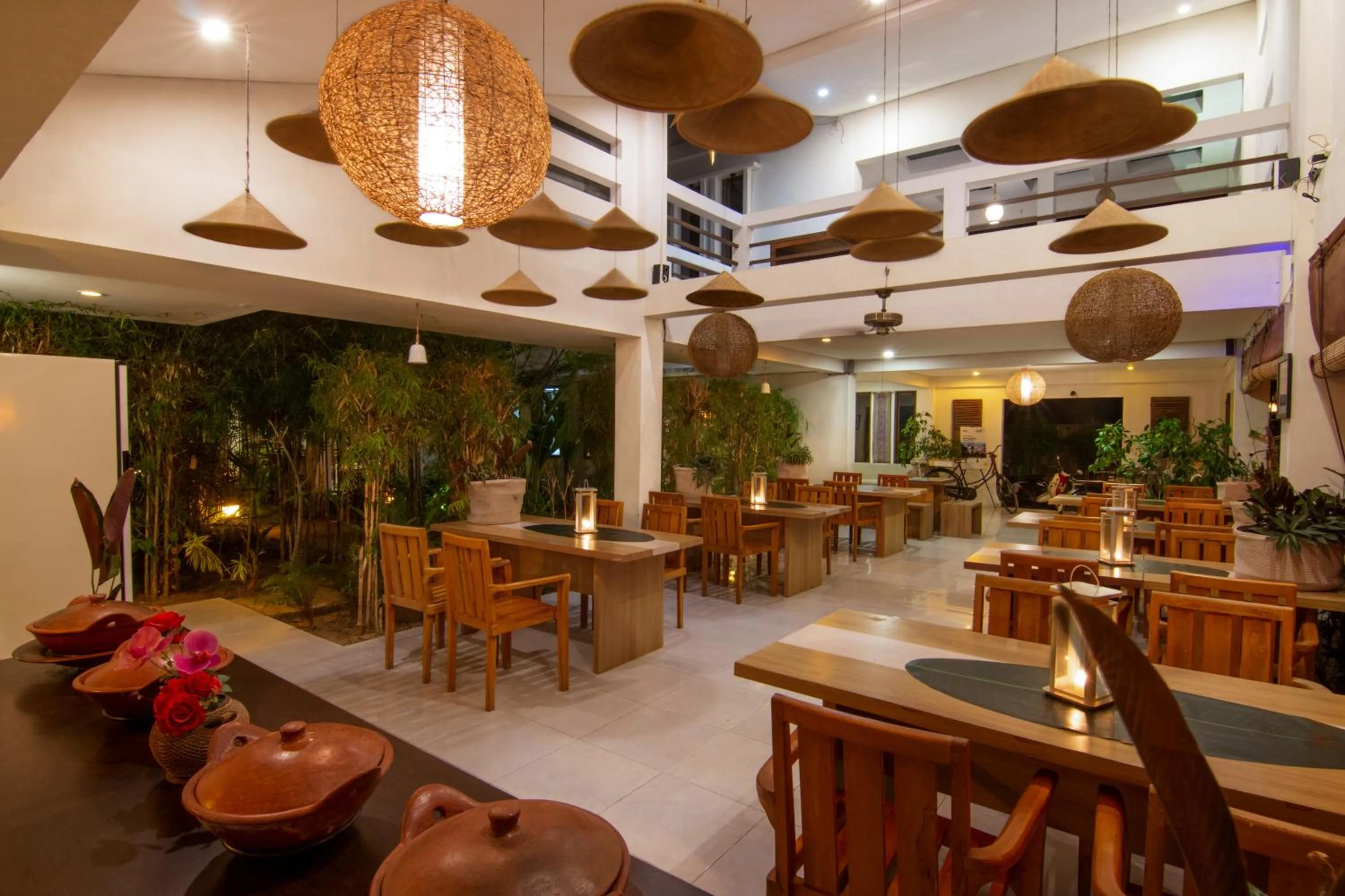 Restaurant/places to eat in Diva Lombok Resort