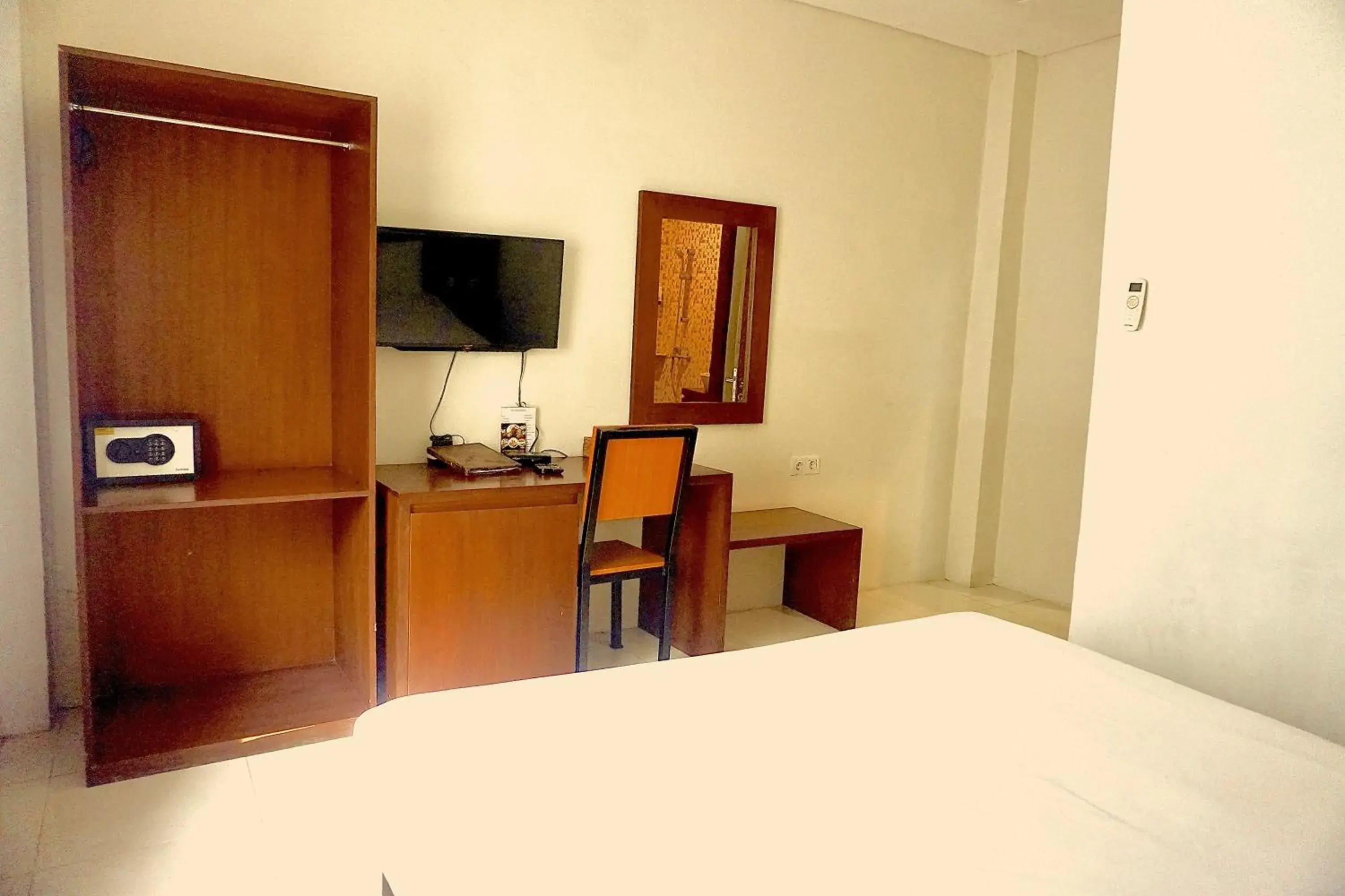 Bathroom, Bed in Diva Lombok Resort Bathroom, Bed in Diva Lombok Resort