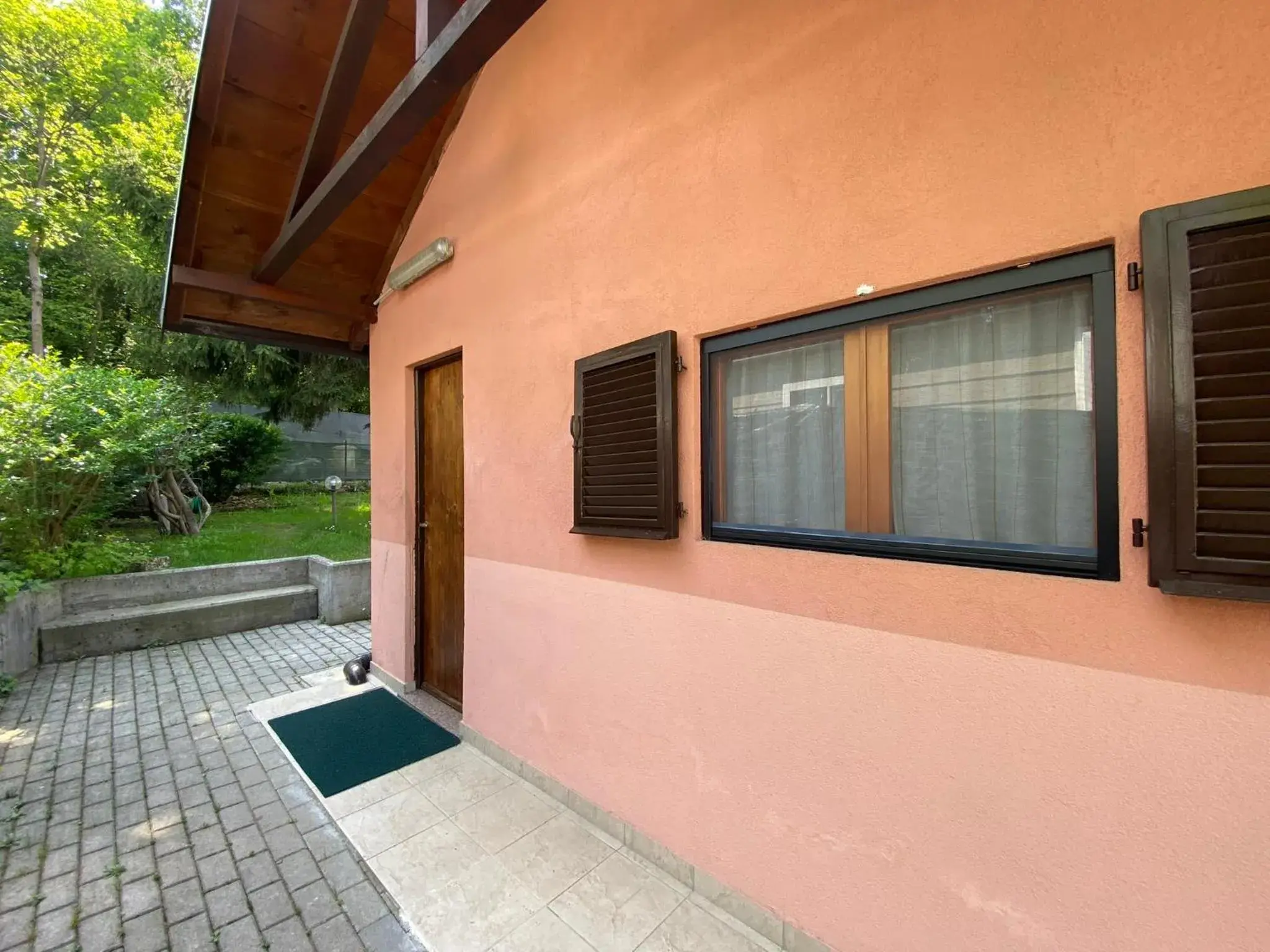 Chalet in Camping Montorfano Chalet in Camping Montorfano