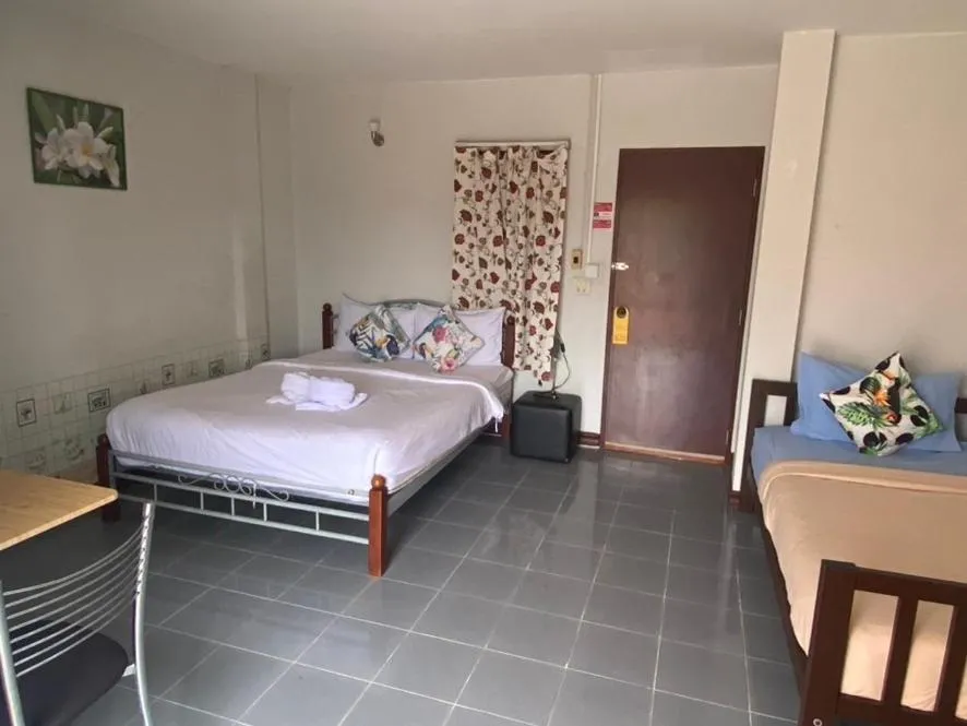 Bed in Jenny Hostel HuaHin