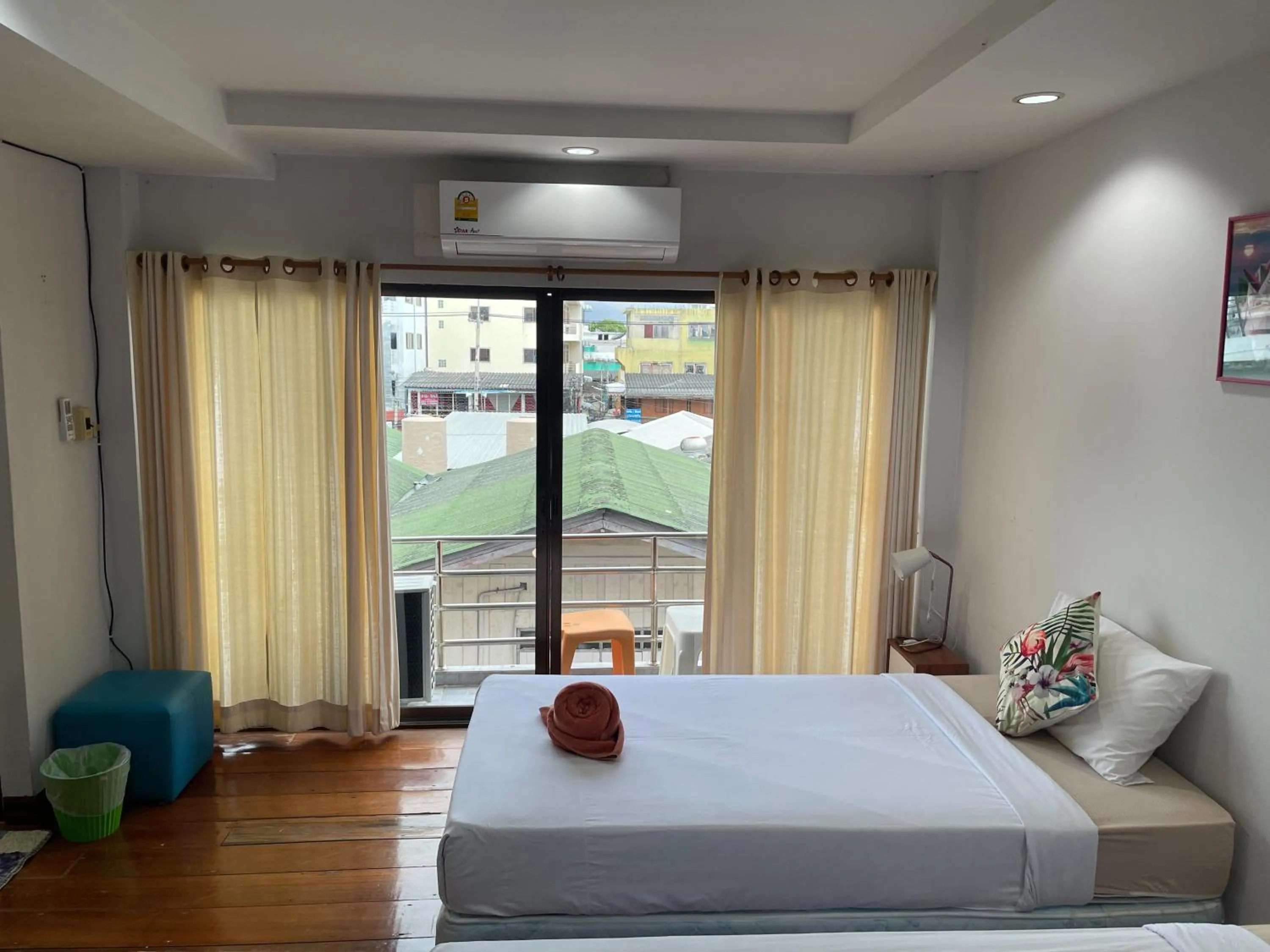 Bed in Jenny Hostel HuaHin