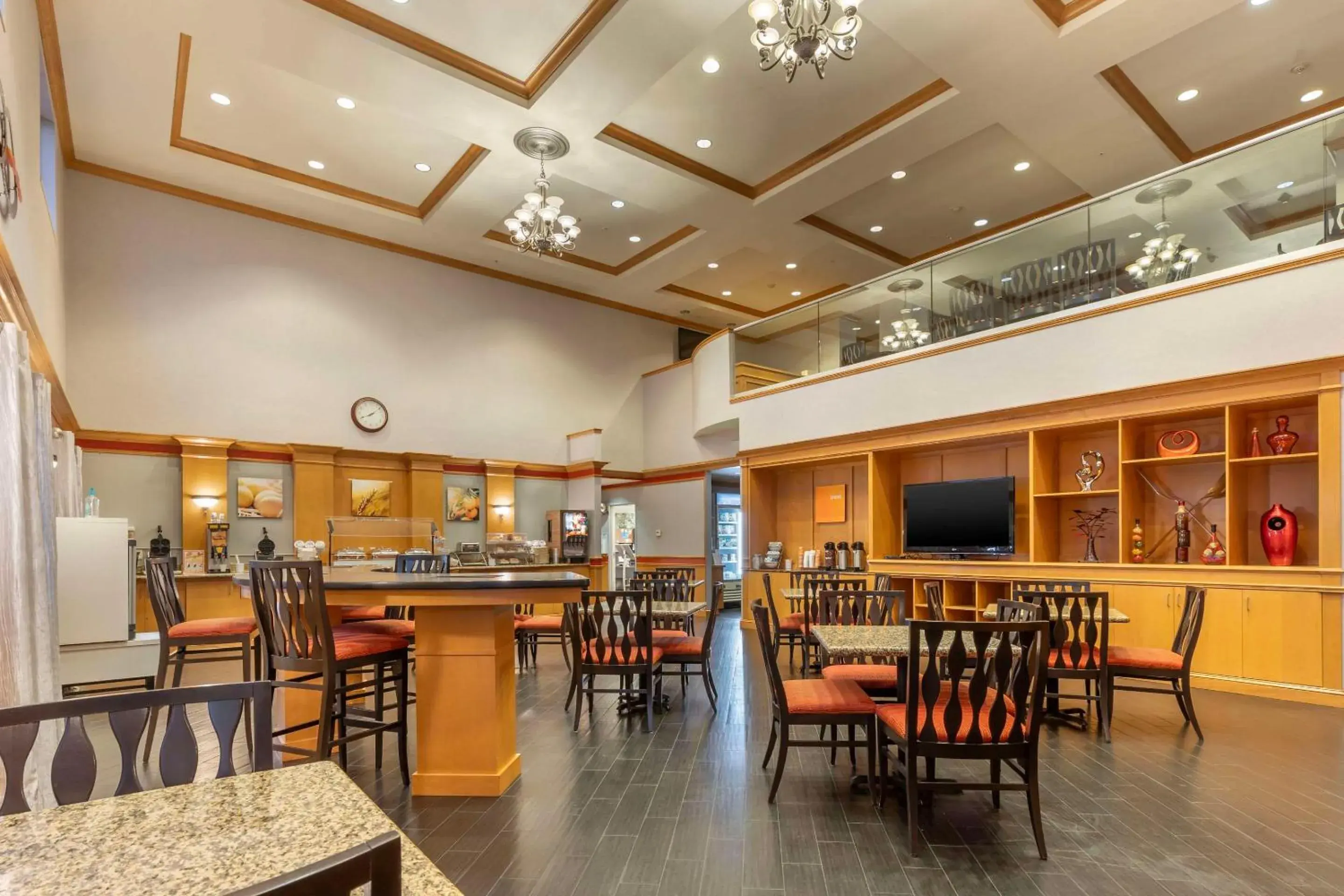 Breakfast in Comfort Suites Breakfast in Comfort Suites