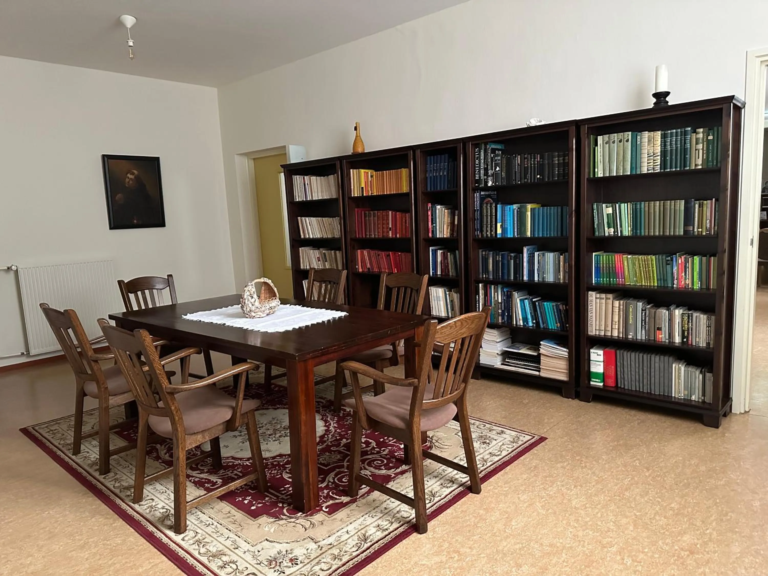 Library in B&B Maria Hart