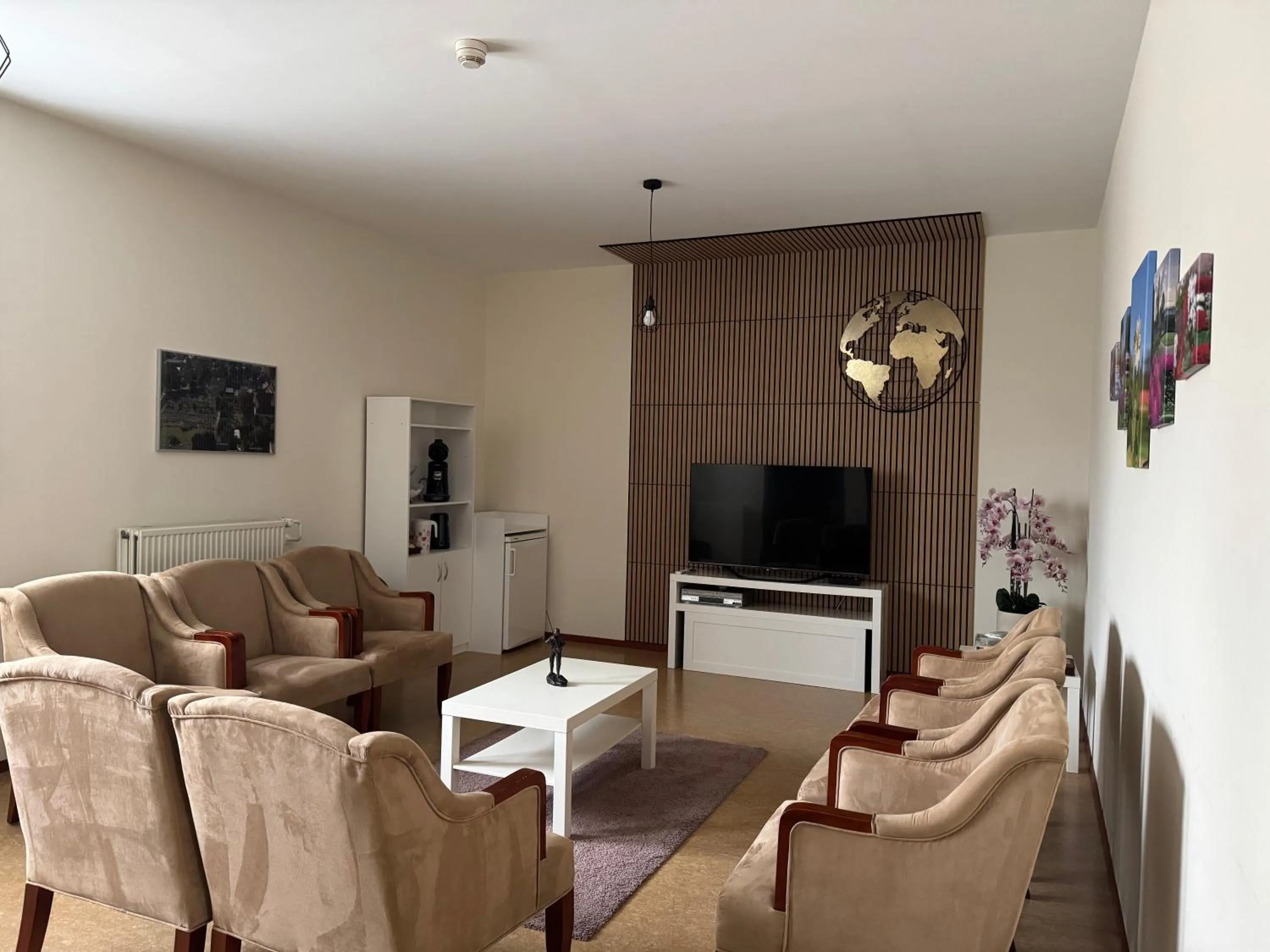 Communal lounge/ TV room in B&B Maria Hart