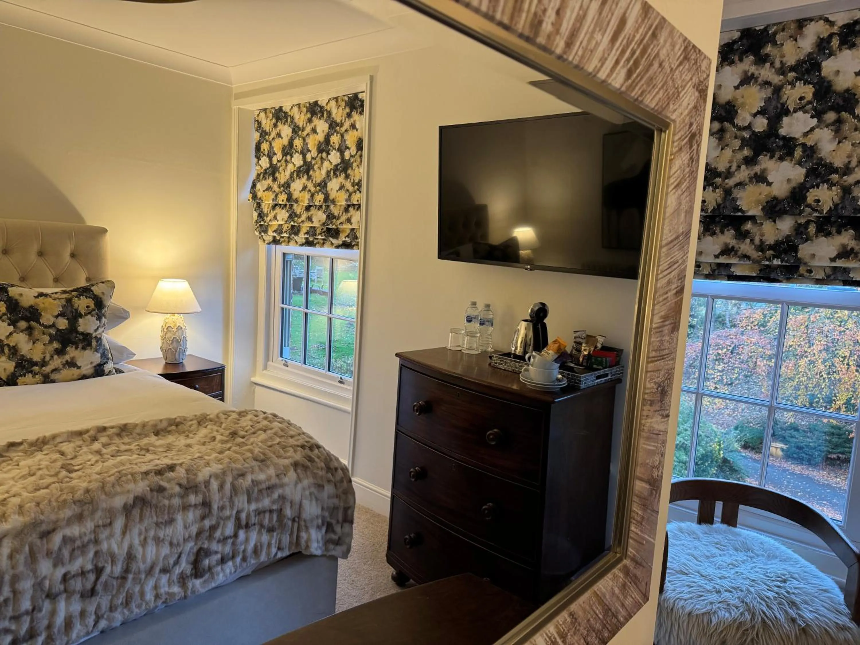 Bed in Scarborough Hill Country Inn