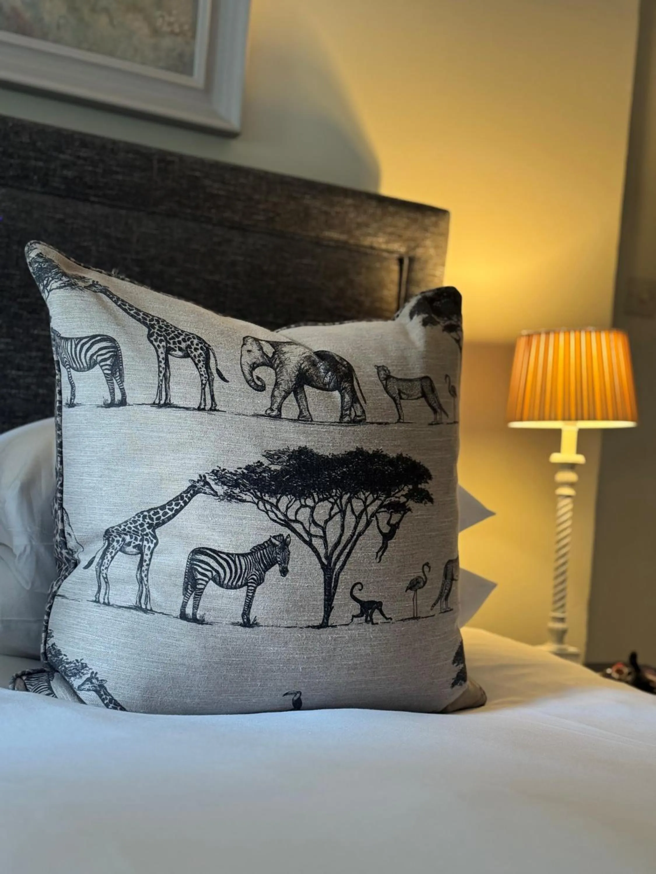 Bed in Scarborough Hill Country Inn