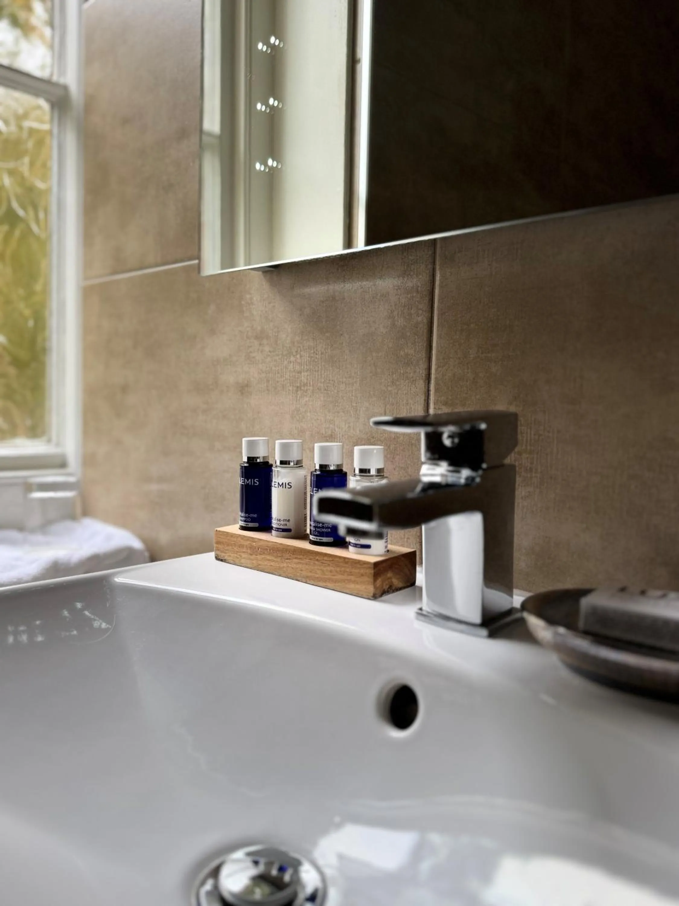 Scarborough Hill Country Inn