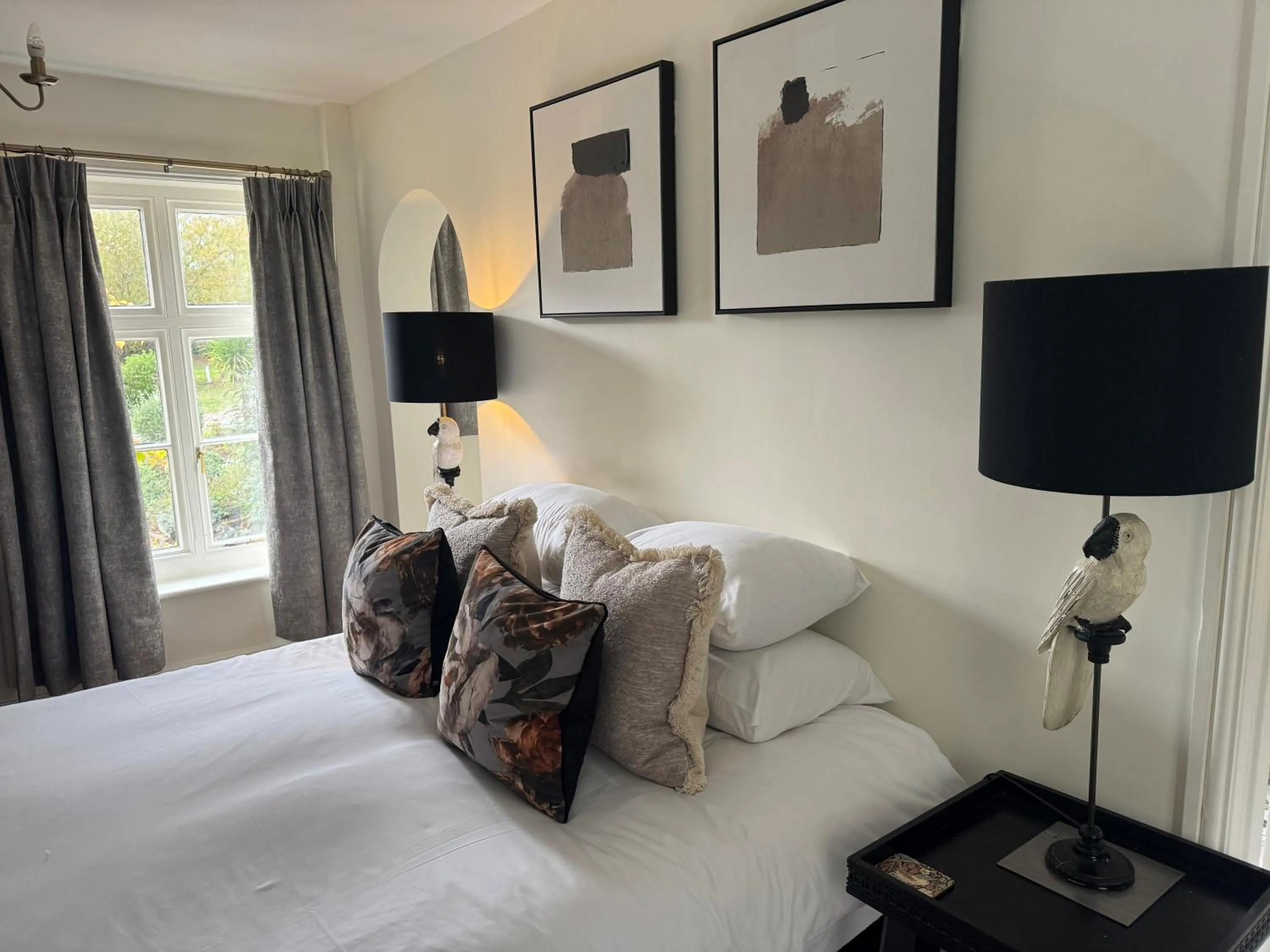 Bed in Scarborough Hill Country Inn