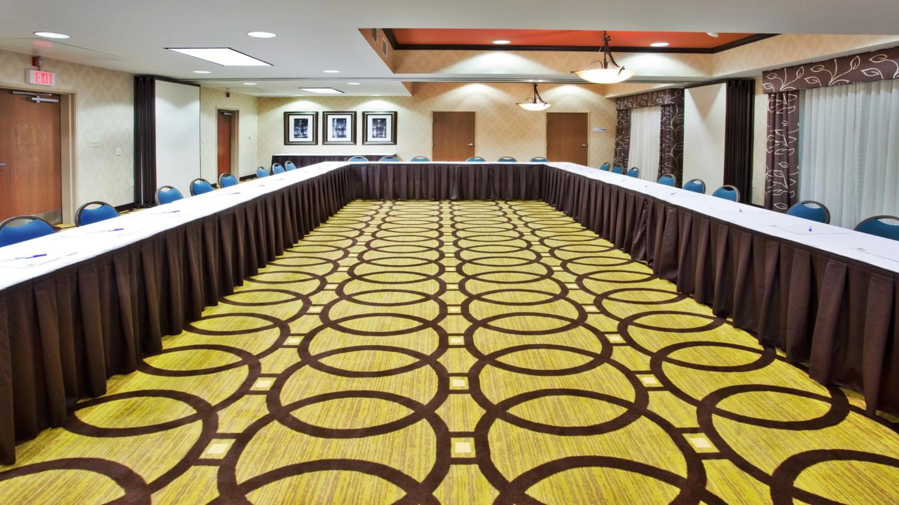 Meeting/conference room in Holiday Inn Express Peachtree Corners-Norcross by IHG