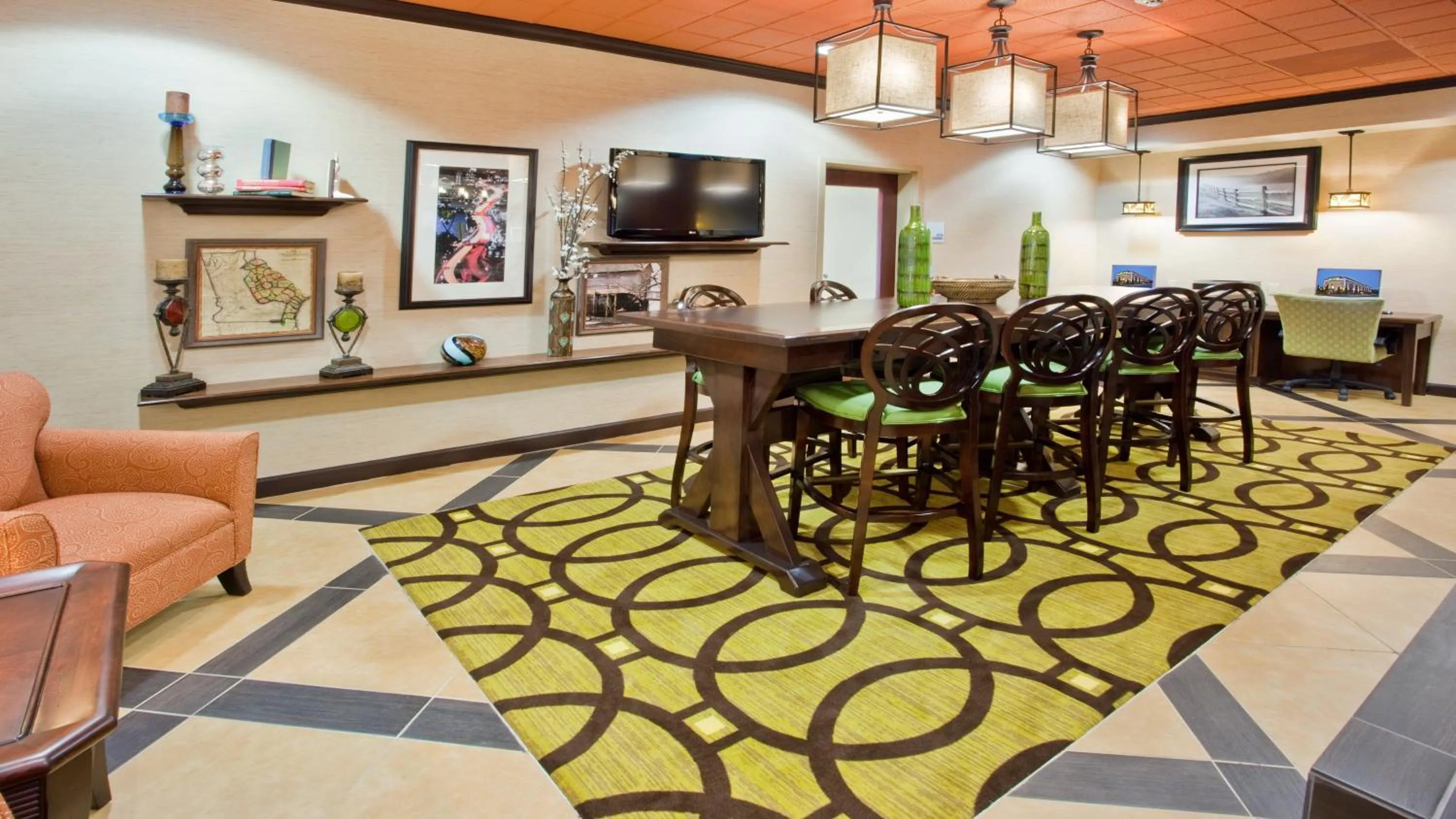 Property building in Holiday Inn Express Peachtree Corners-Norcross by IHG