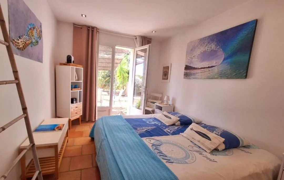 Bedroom, Bed in Villa des Delices