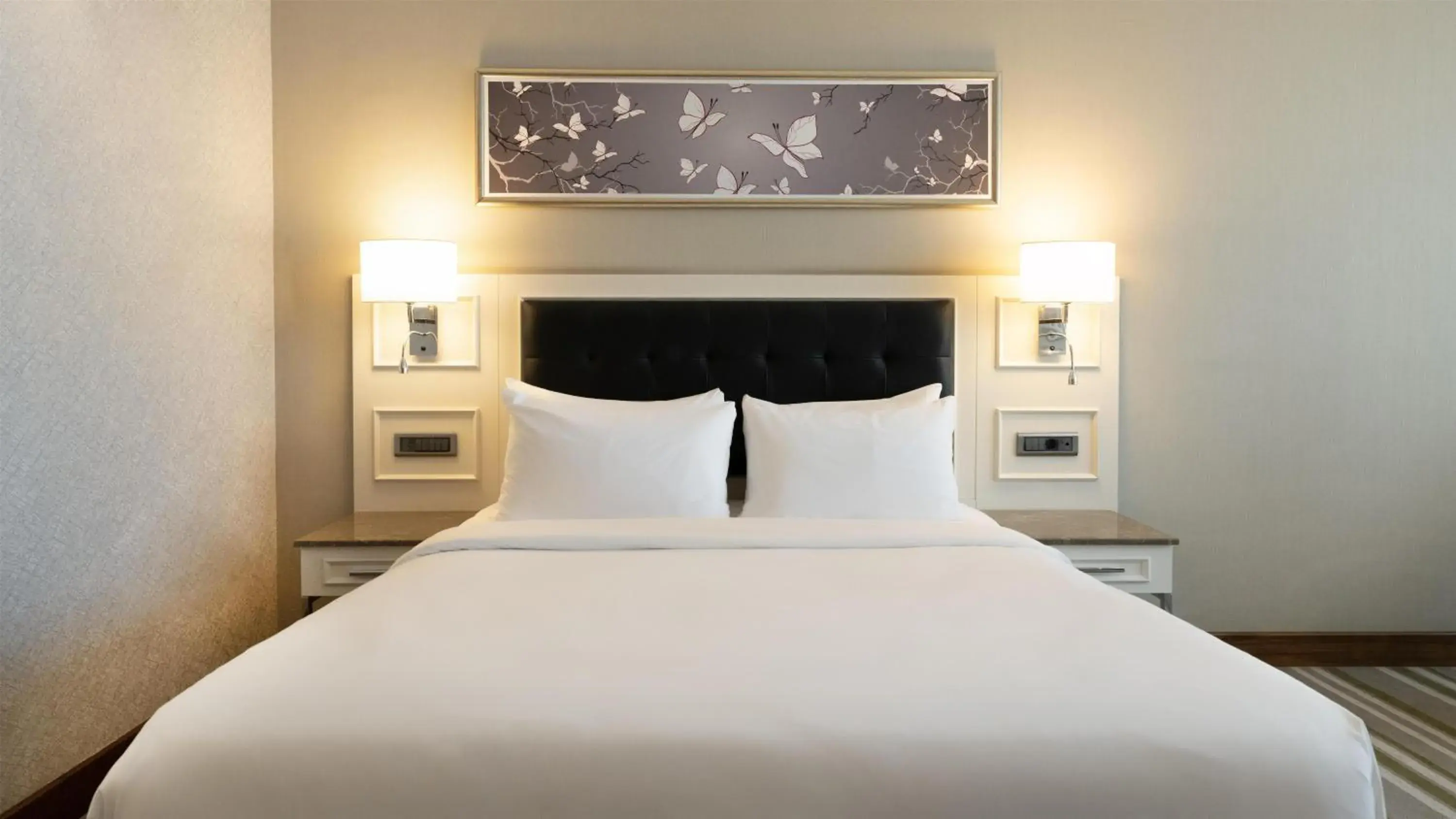 Guest Room in Radisson Blu Hotel, Diyarbakir Guest Room in Radisson Blu Hotel, Diyarbakir