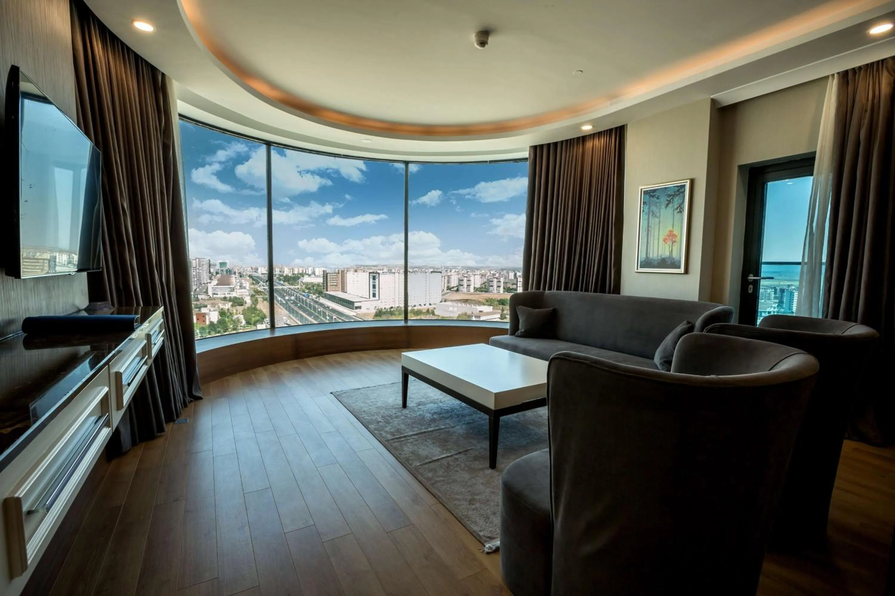 One-Bedroom Suite in Radisson Blu Hotel, Diyarbakir