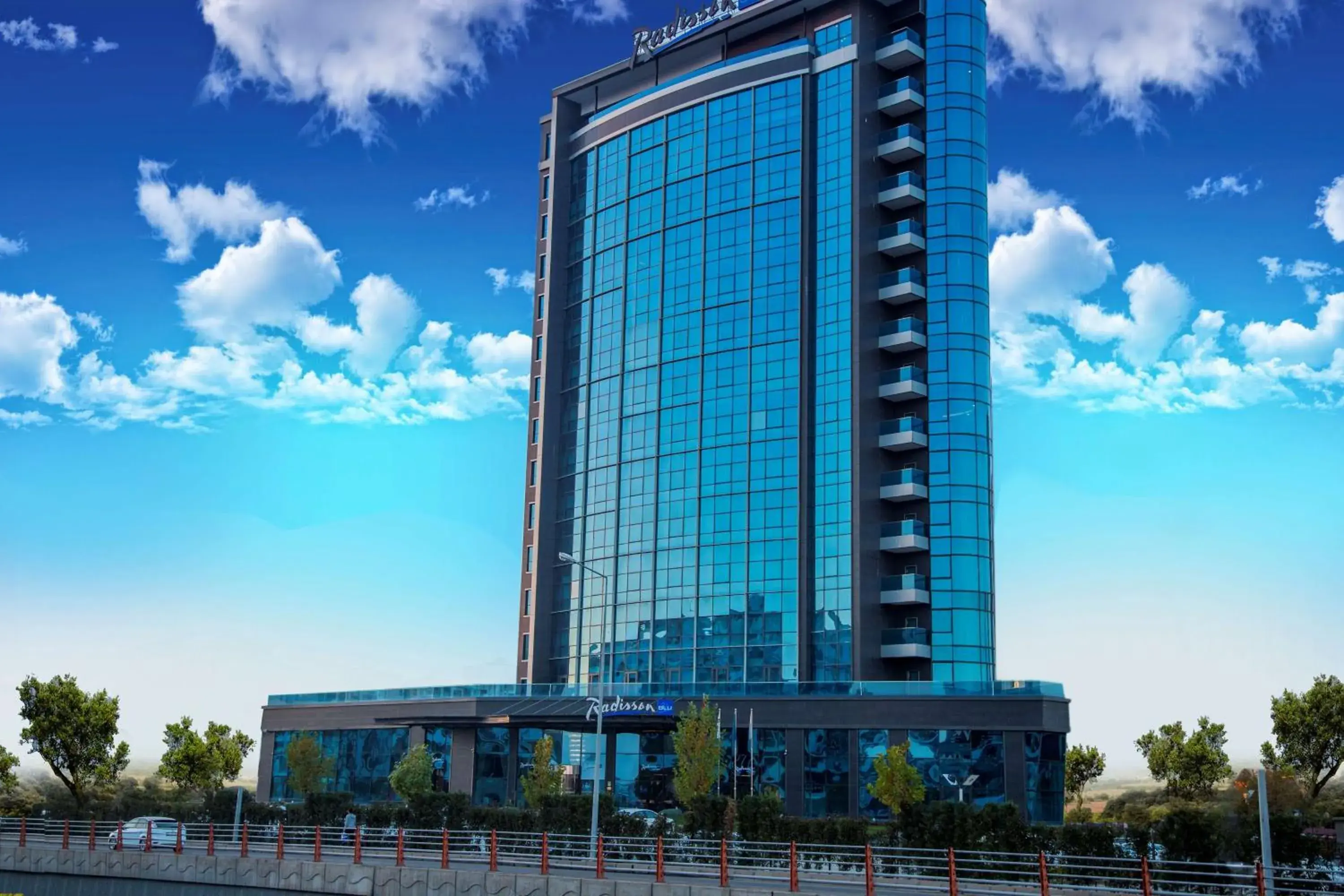 Property building in Radisson Blu Hotel, Diyarbakir Property building in Radisson Blu Hotel, Diyarbakir