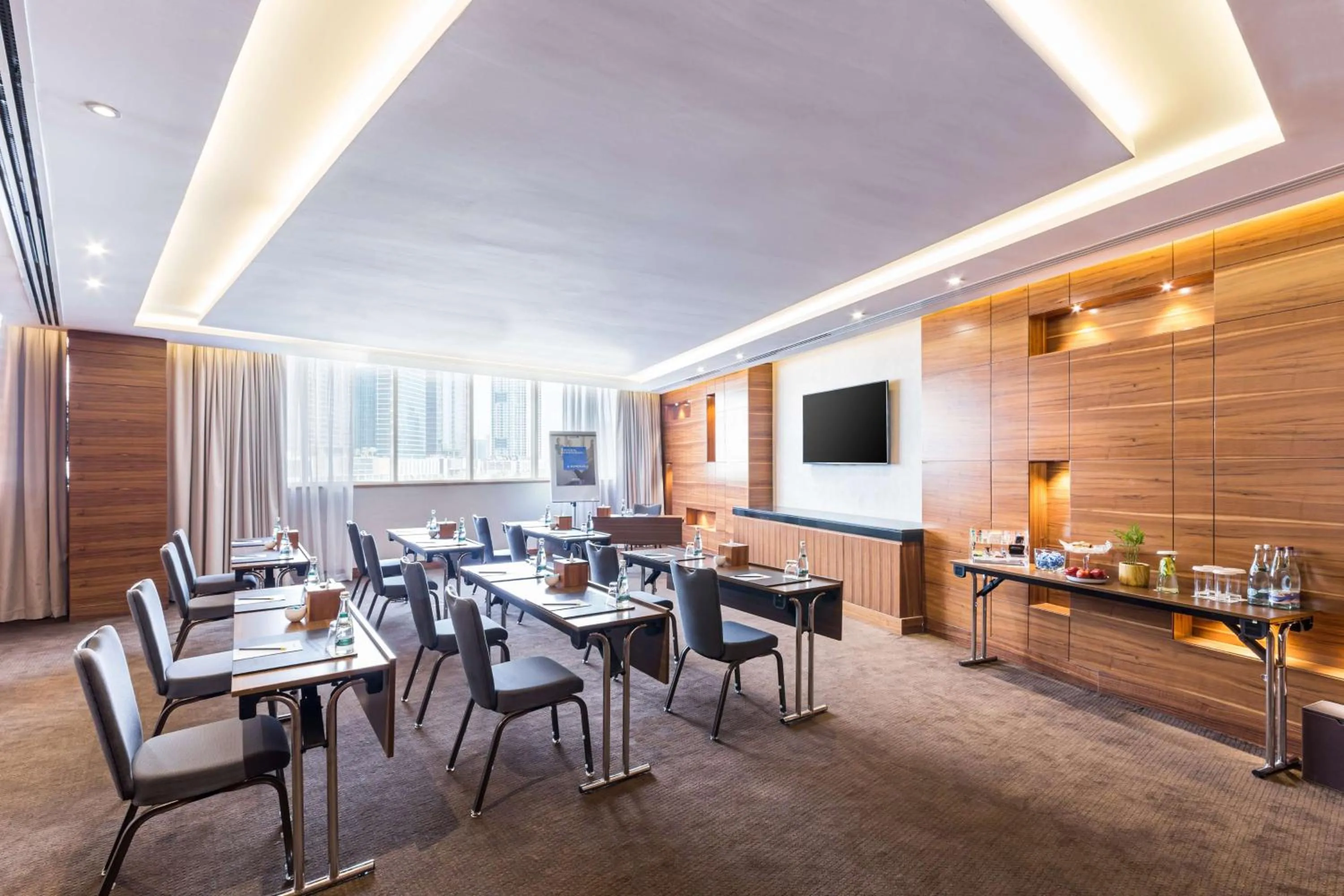 Business facilities in Radisson Blu Hotel, Dubai Waterfront