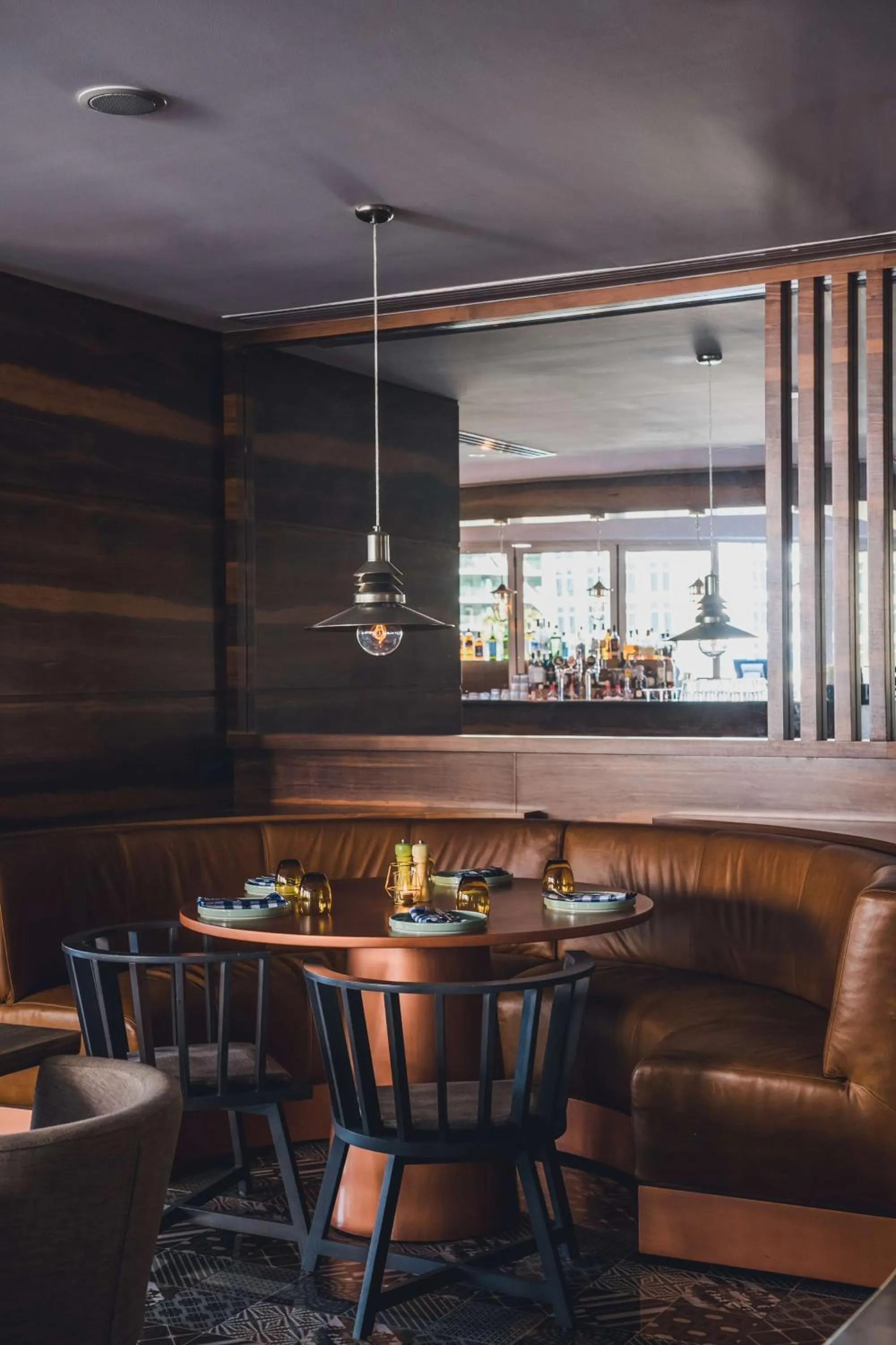 Restaurant/places to eat in Radisson Blu Hotel, Dubai Waterfront