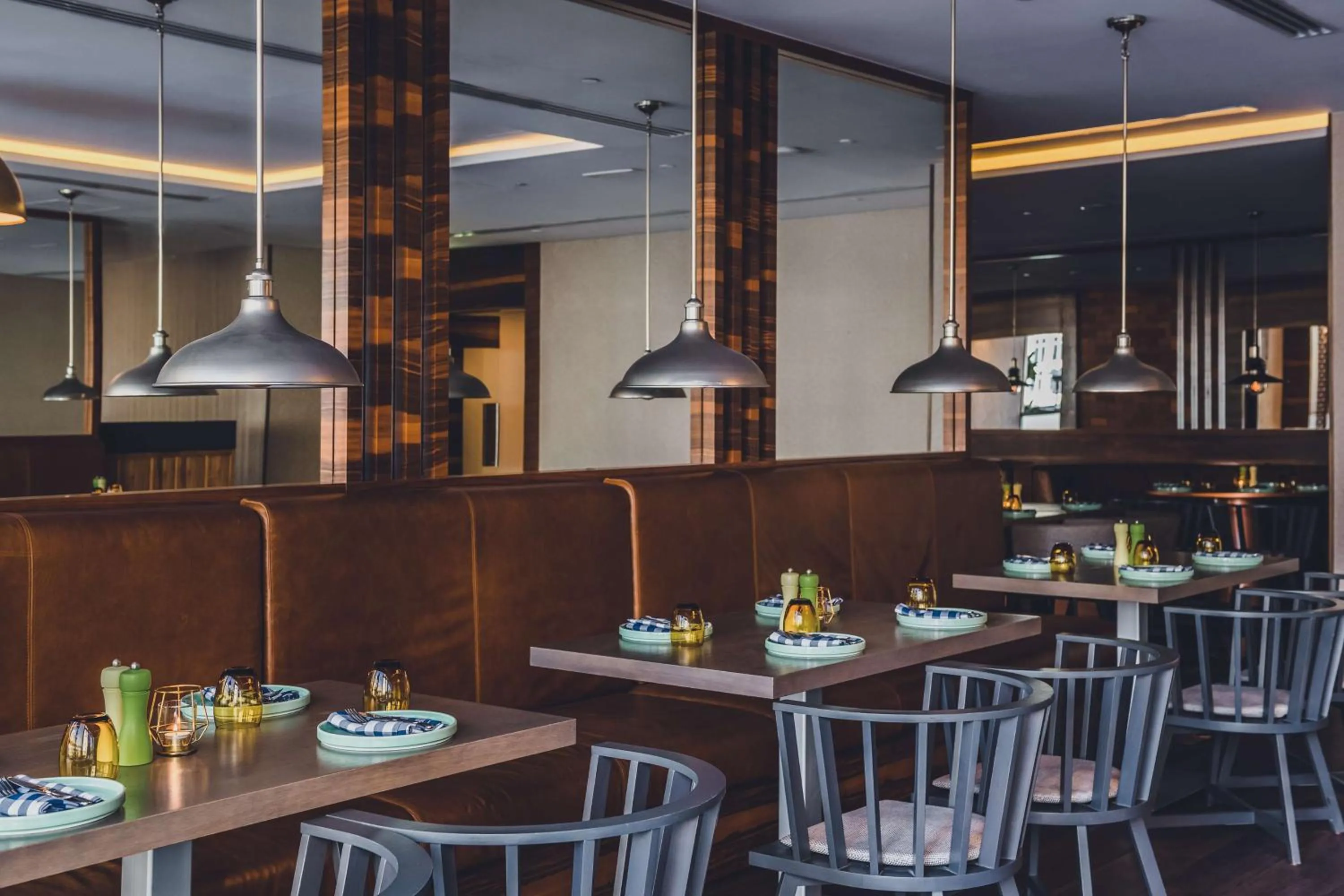 Restaurant/places to eat in Radisson Blu Hotel, Dubai Waterfront