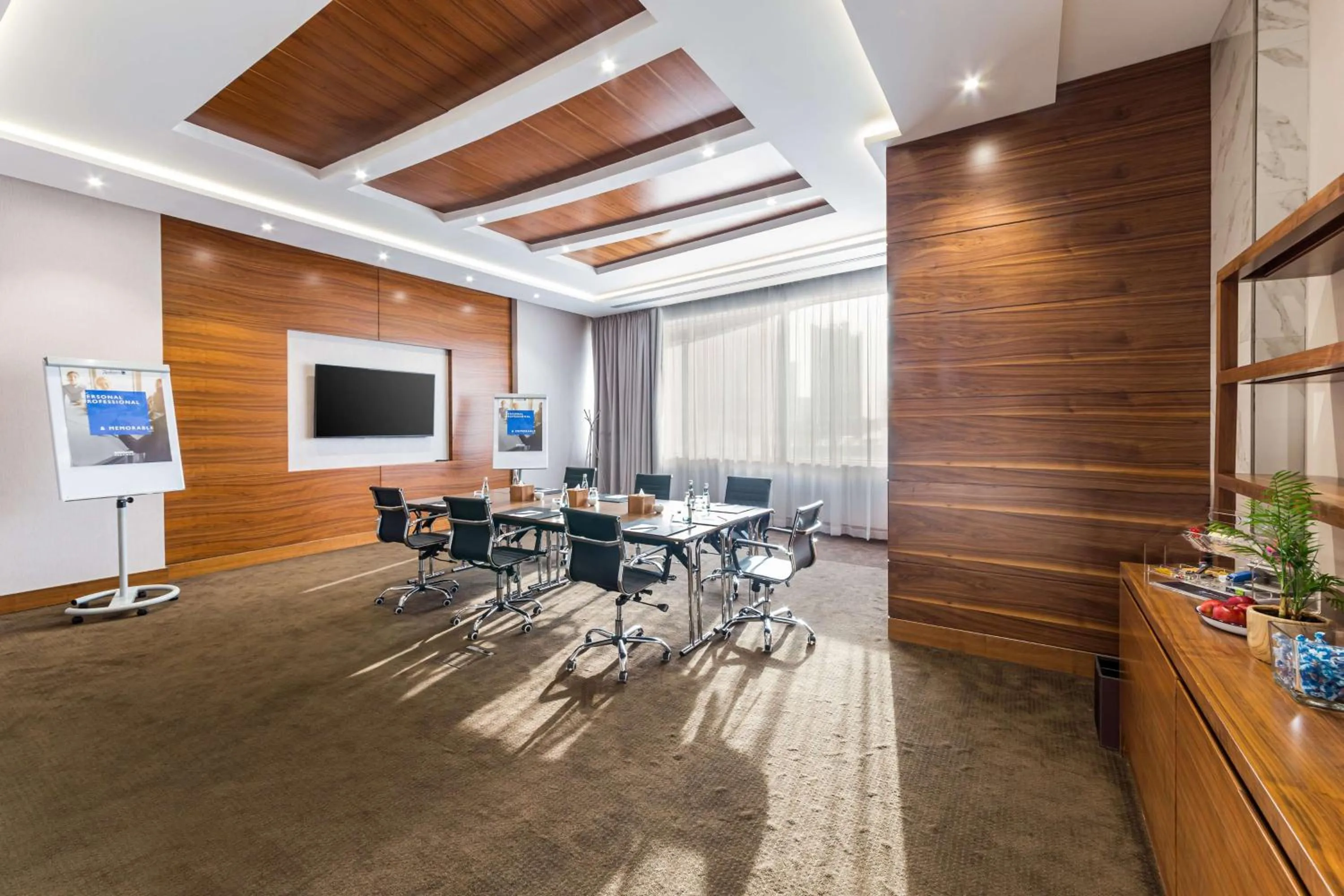 Business facilities in Radisson Blu Hotel, Dubai Waterfront