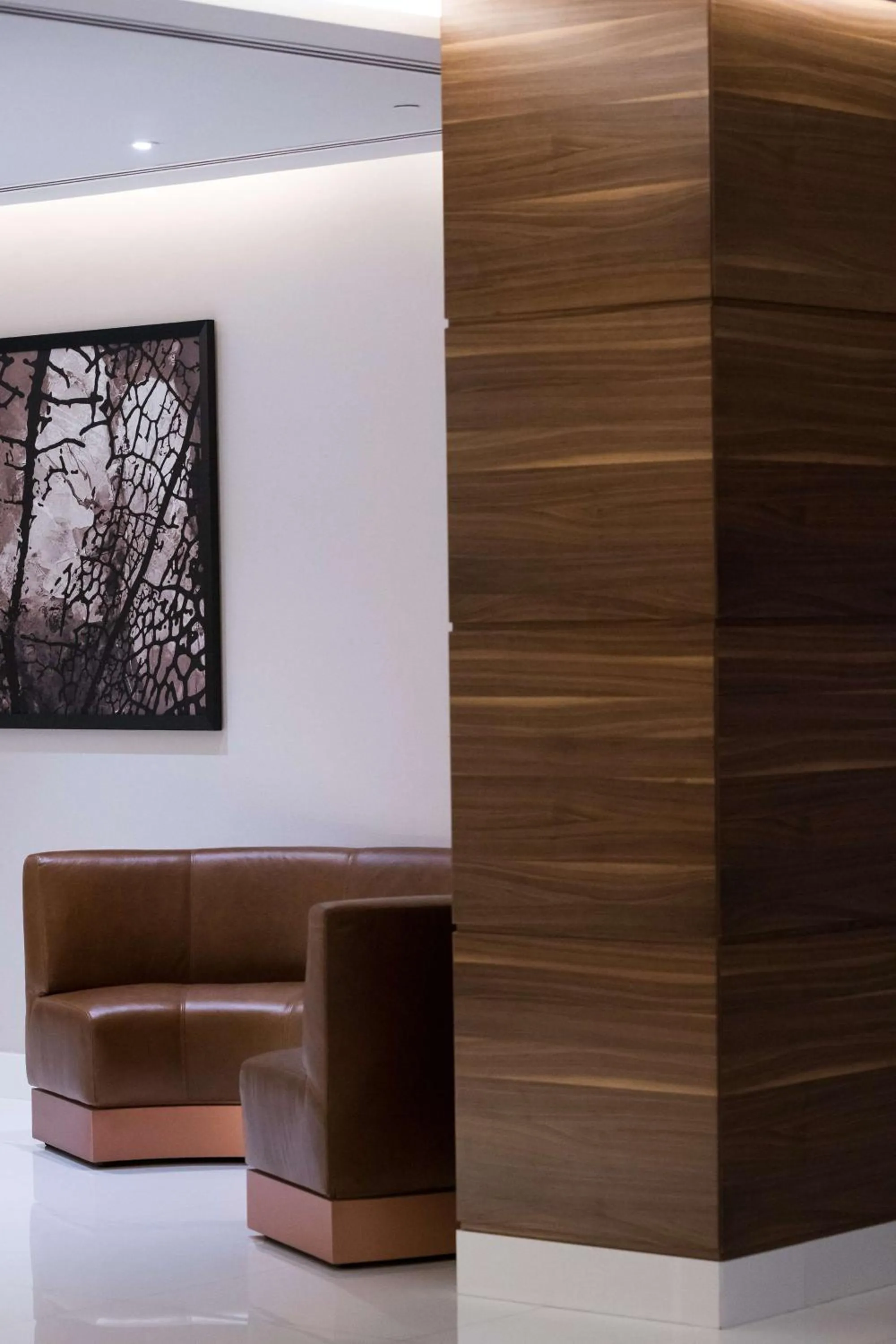 Lounge or bar in Radisson Blu Hotel, Dubai Waterfront