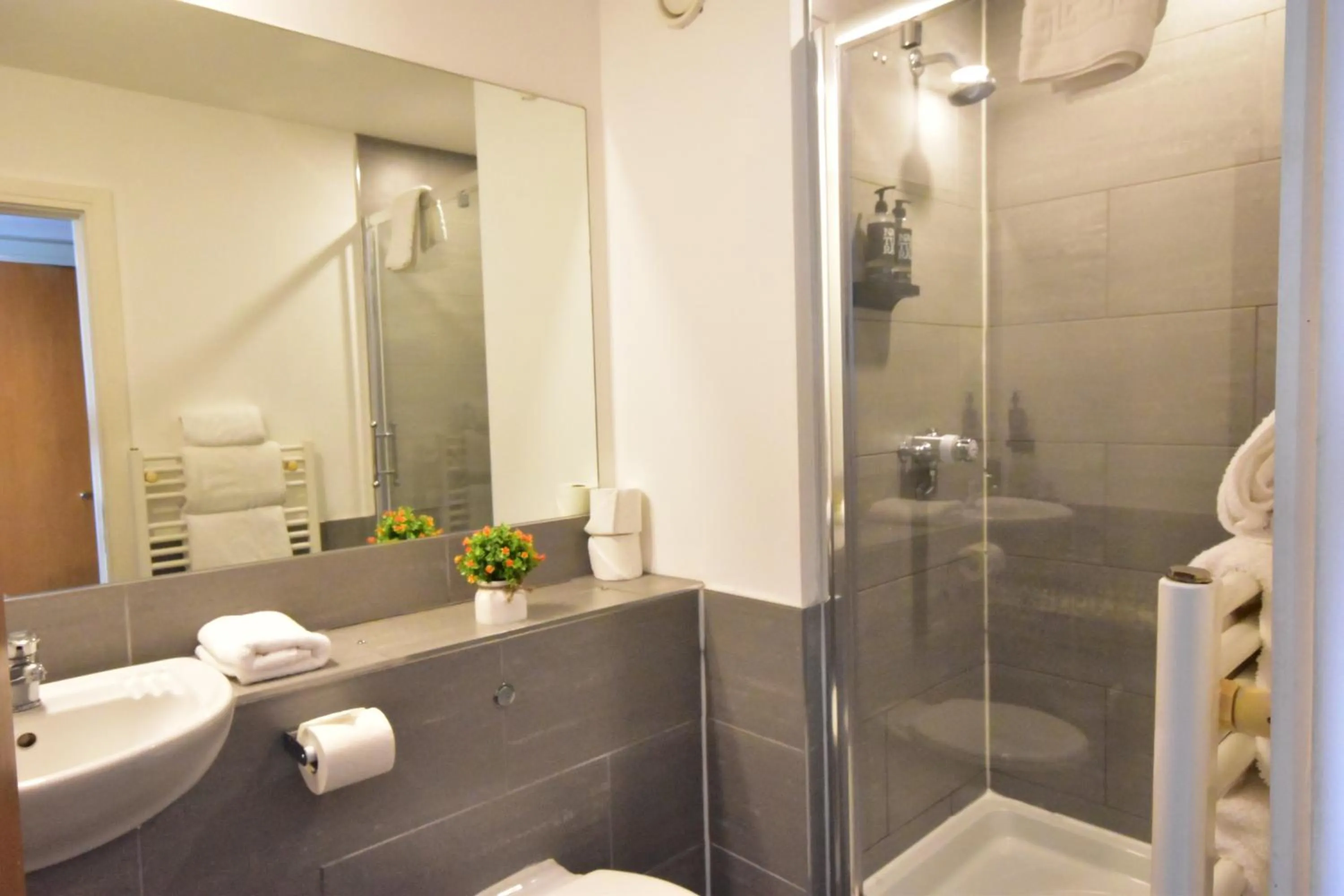 Bathroom in The Royal Hotel Cardiff