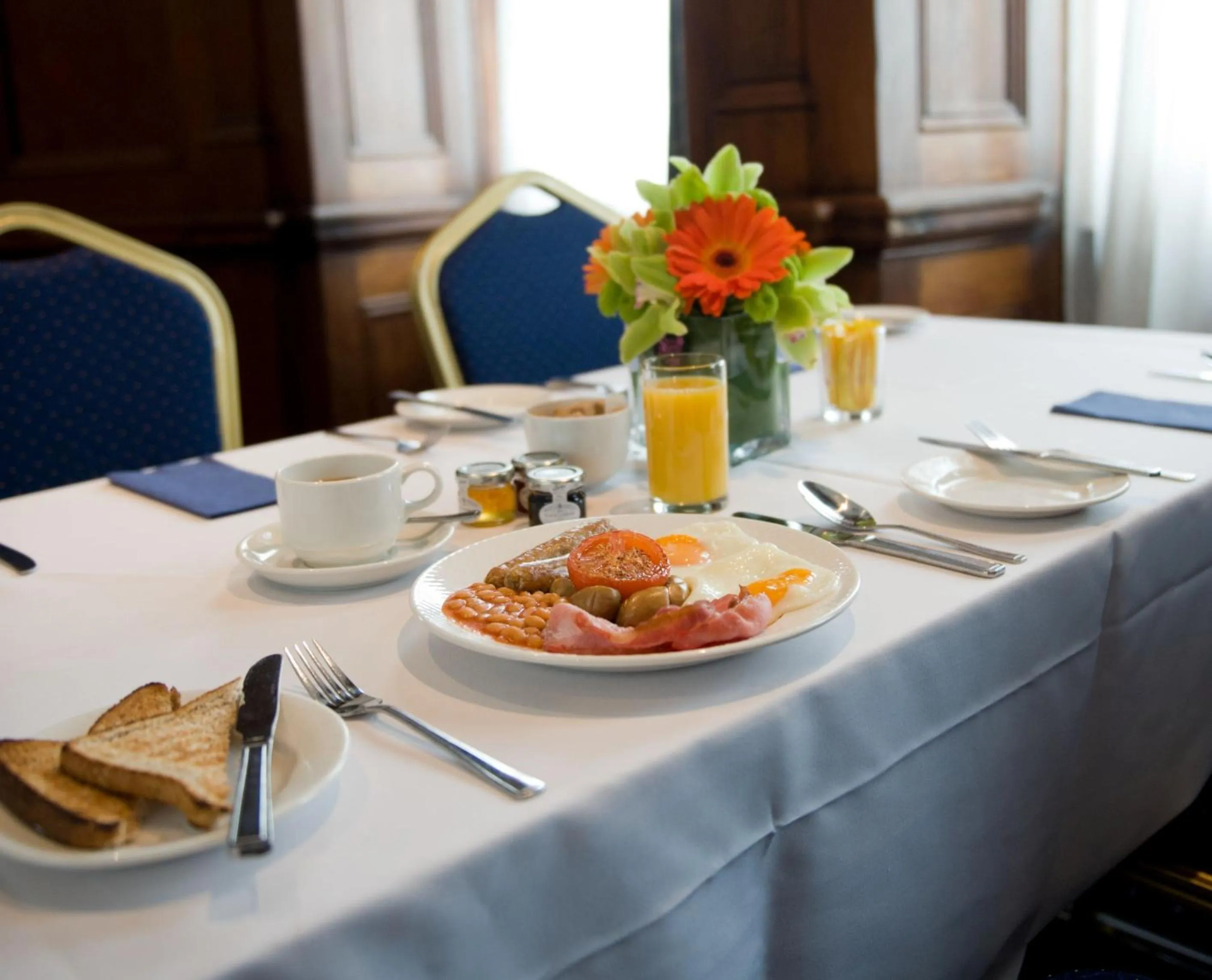 Restaurant/places to eat in The Royal Hotel Cardiff