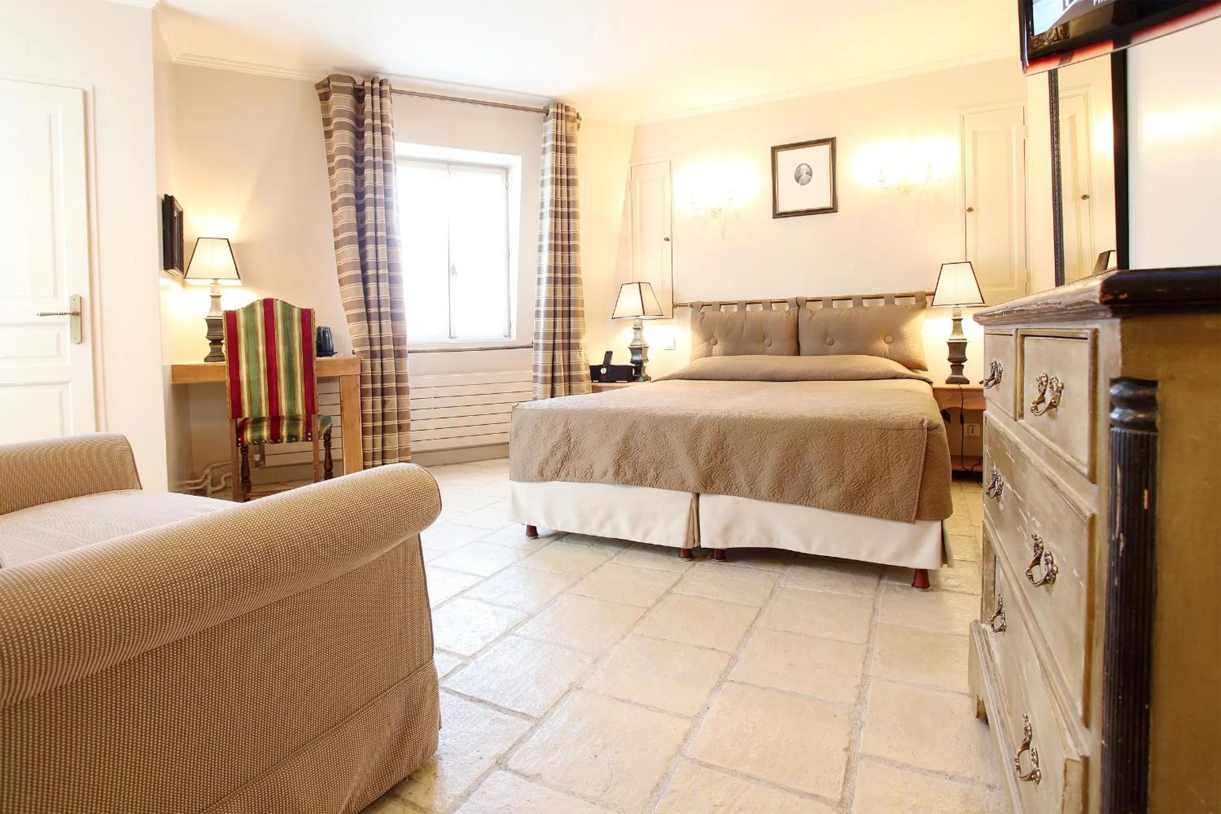 Bed in Hotel Albe Bastille