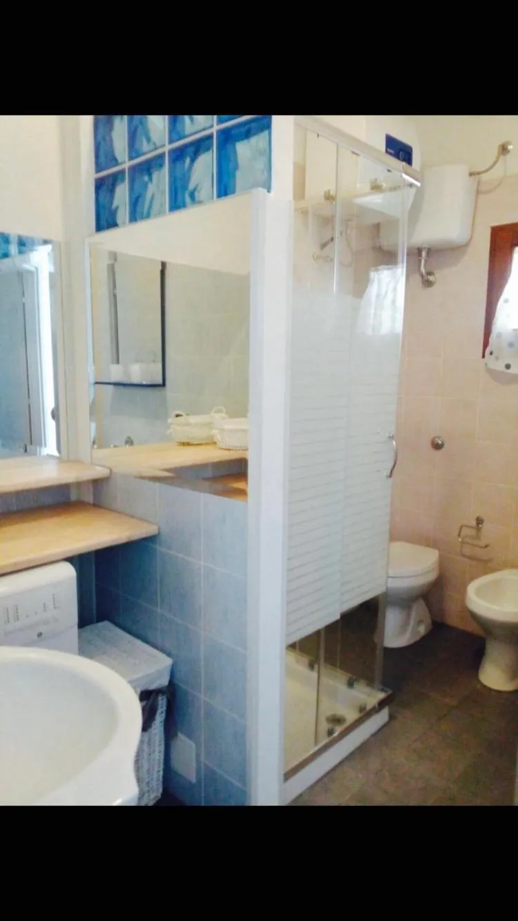 Shower in Appartamento Rosmarino
