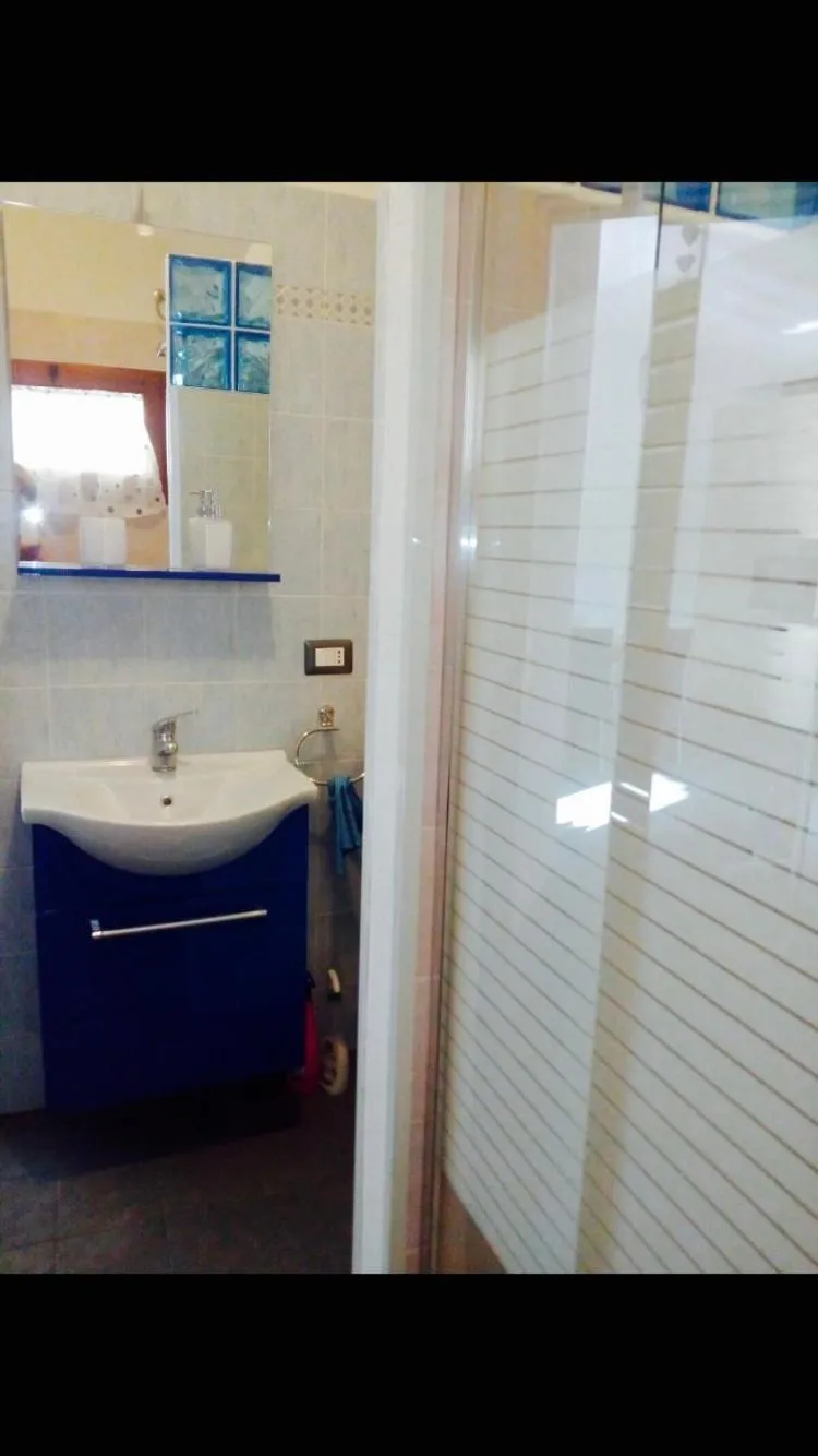 Shower in Appartamento Rosmarino