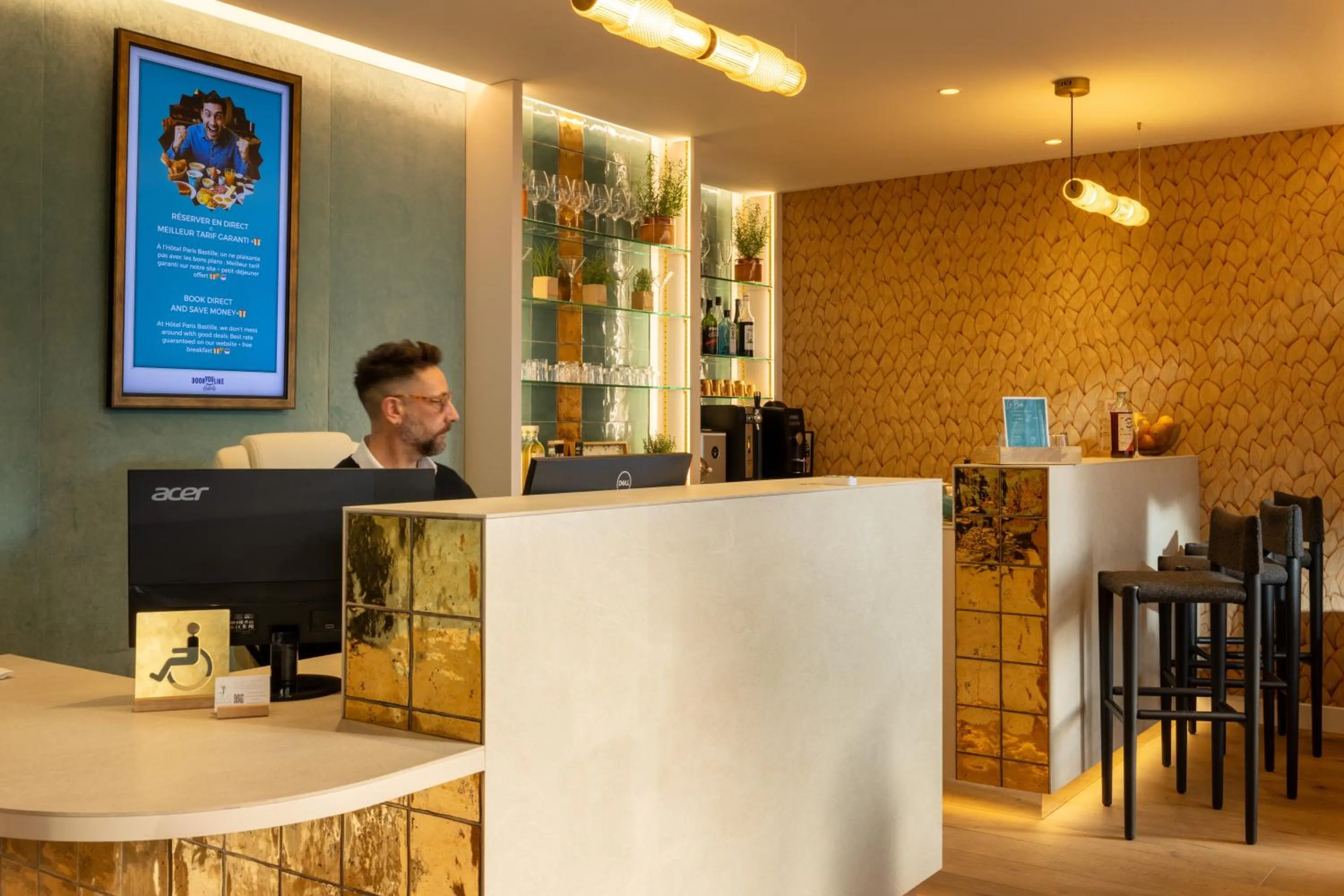 Lobby or reception in Paris Bastille