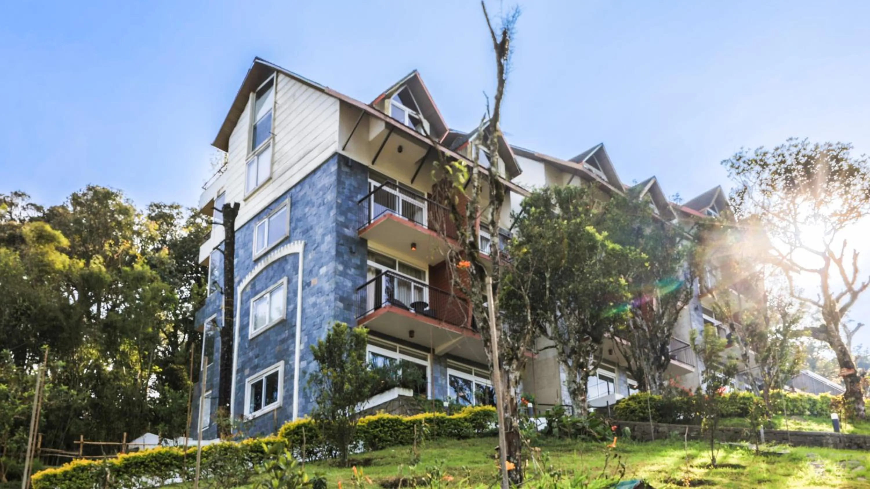 Property building in Shola Crown Resort - Munnar