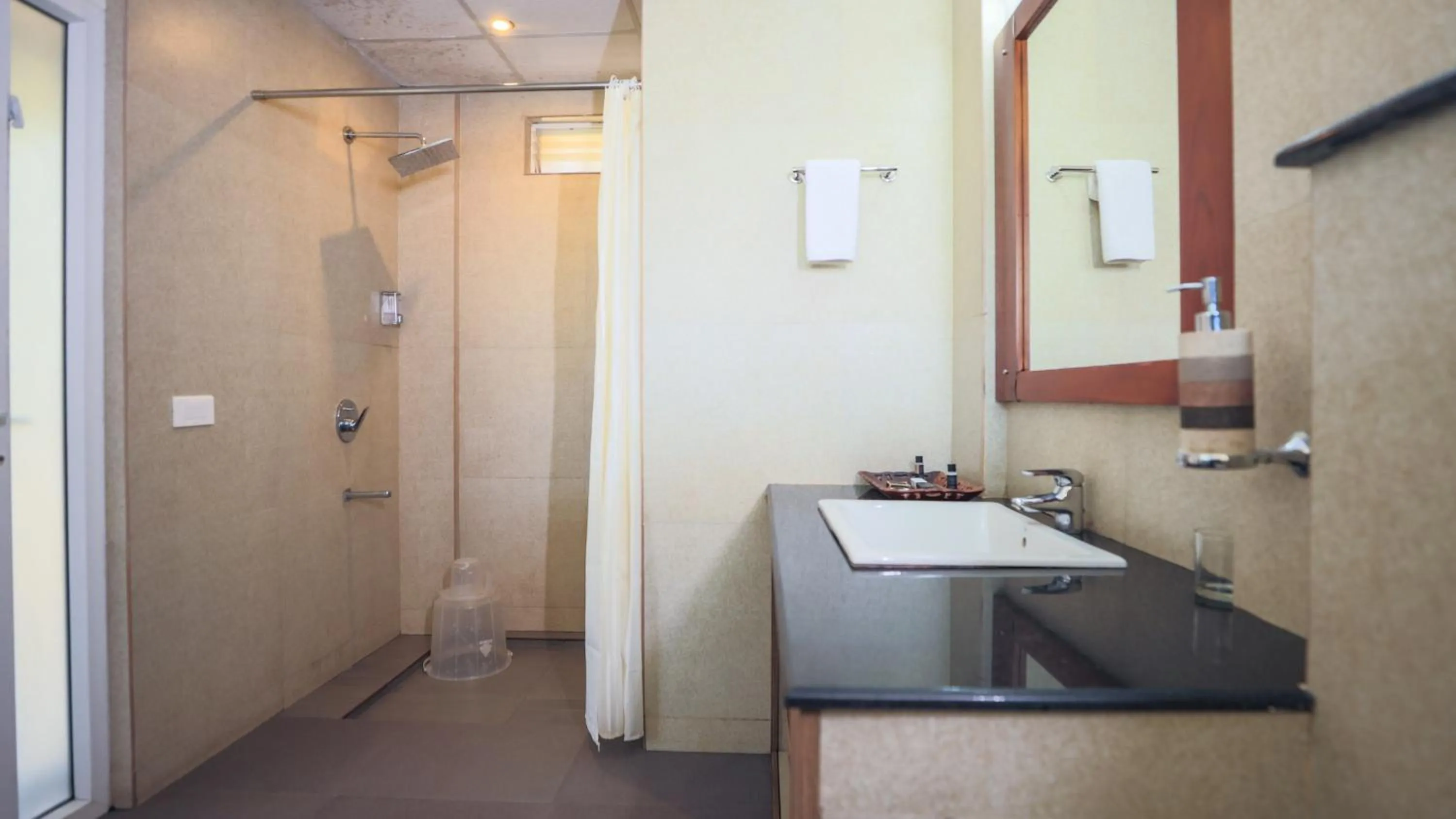 Bathroom in Shola Crown Resort - Munnar