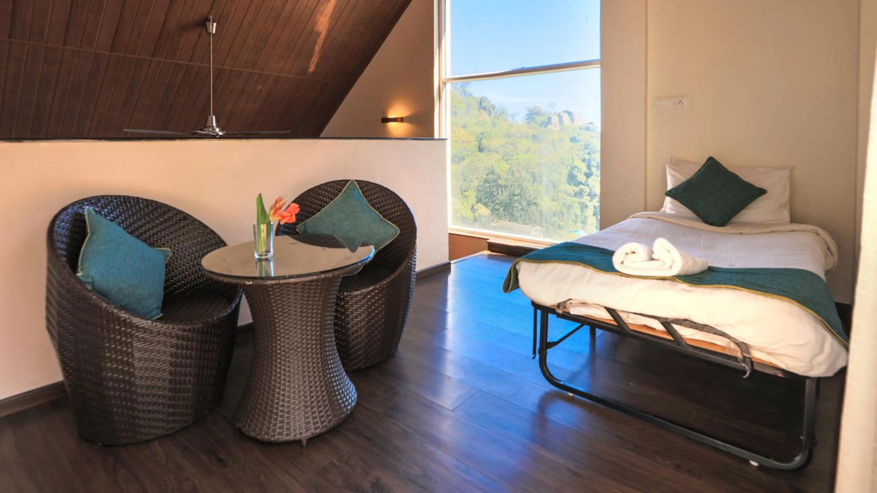 cot, Bed in Shola Crown Resort - Munnar