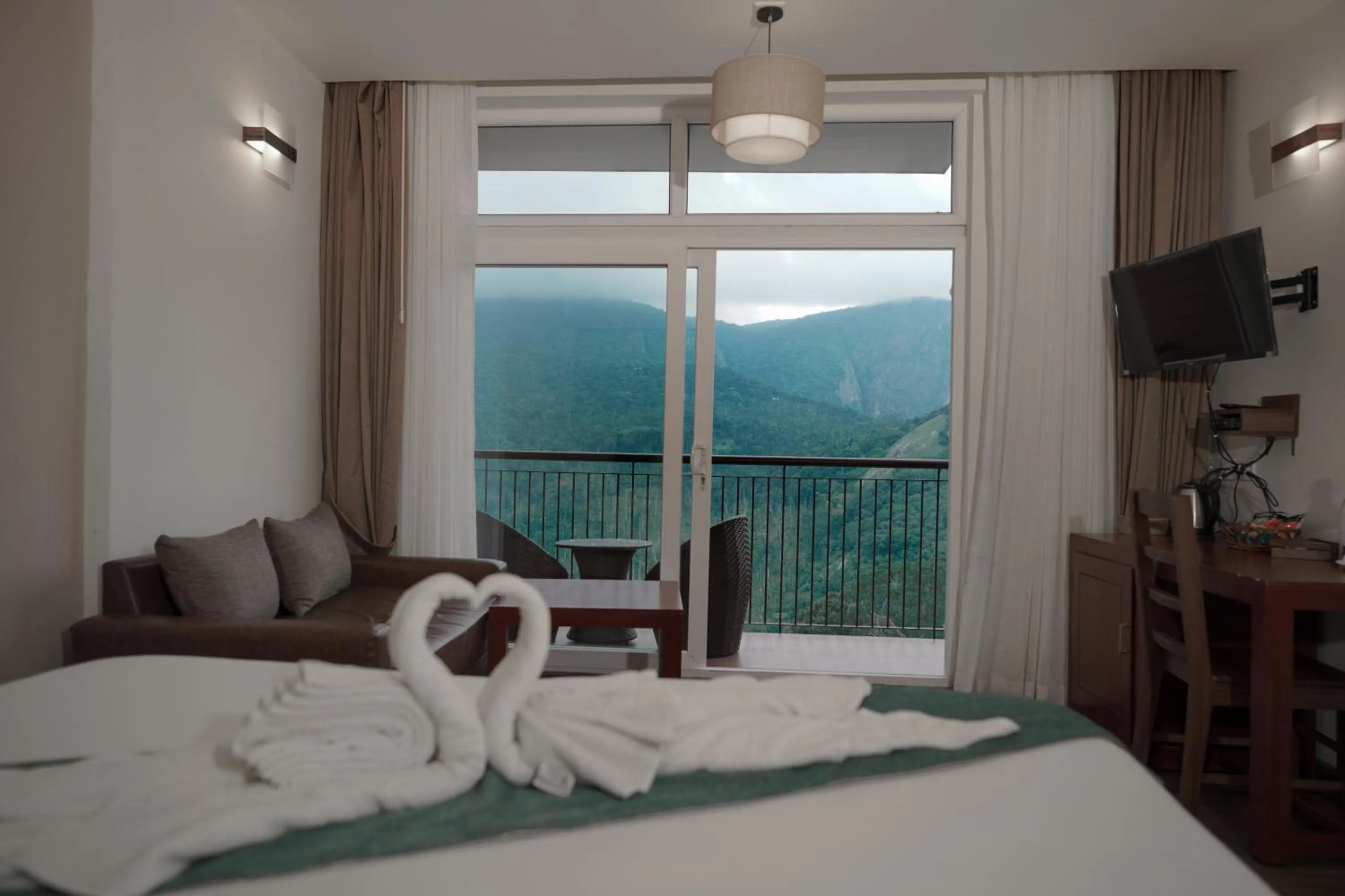 View (from property/room), Bed in Shola Crown Resort - Munnar
